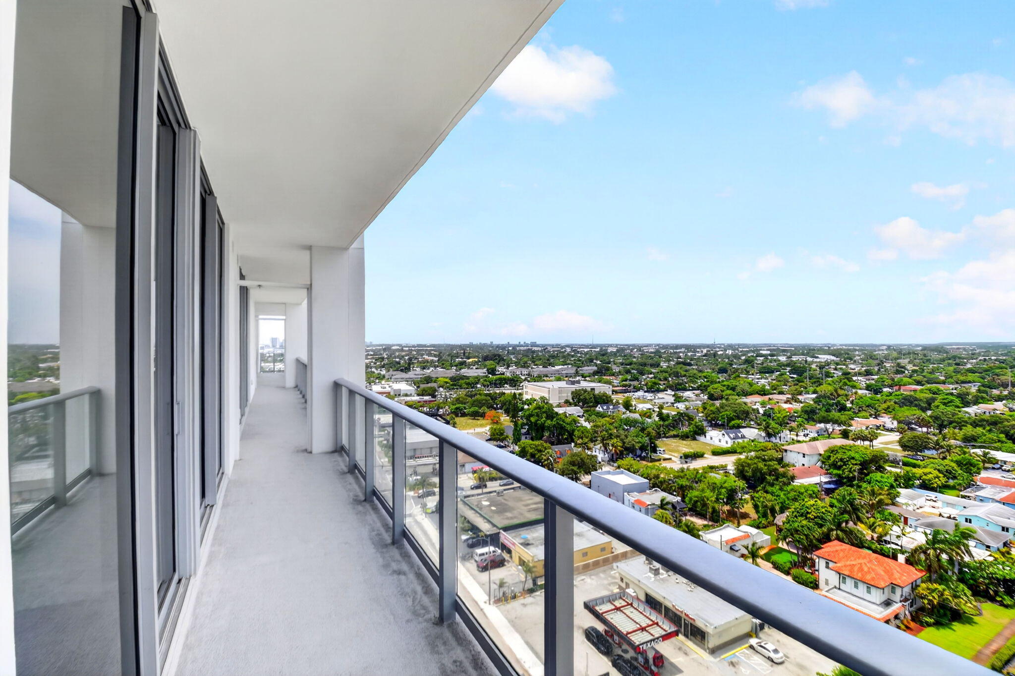 NAUTILUS 220 CONDO - Residential