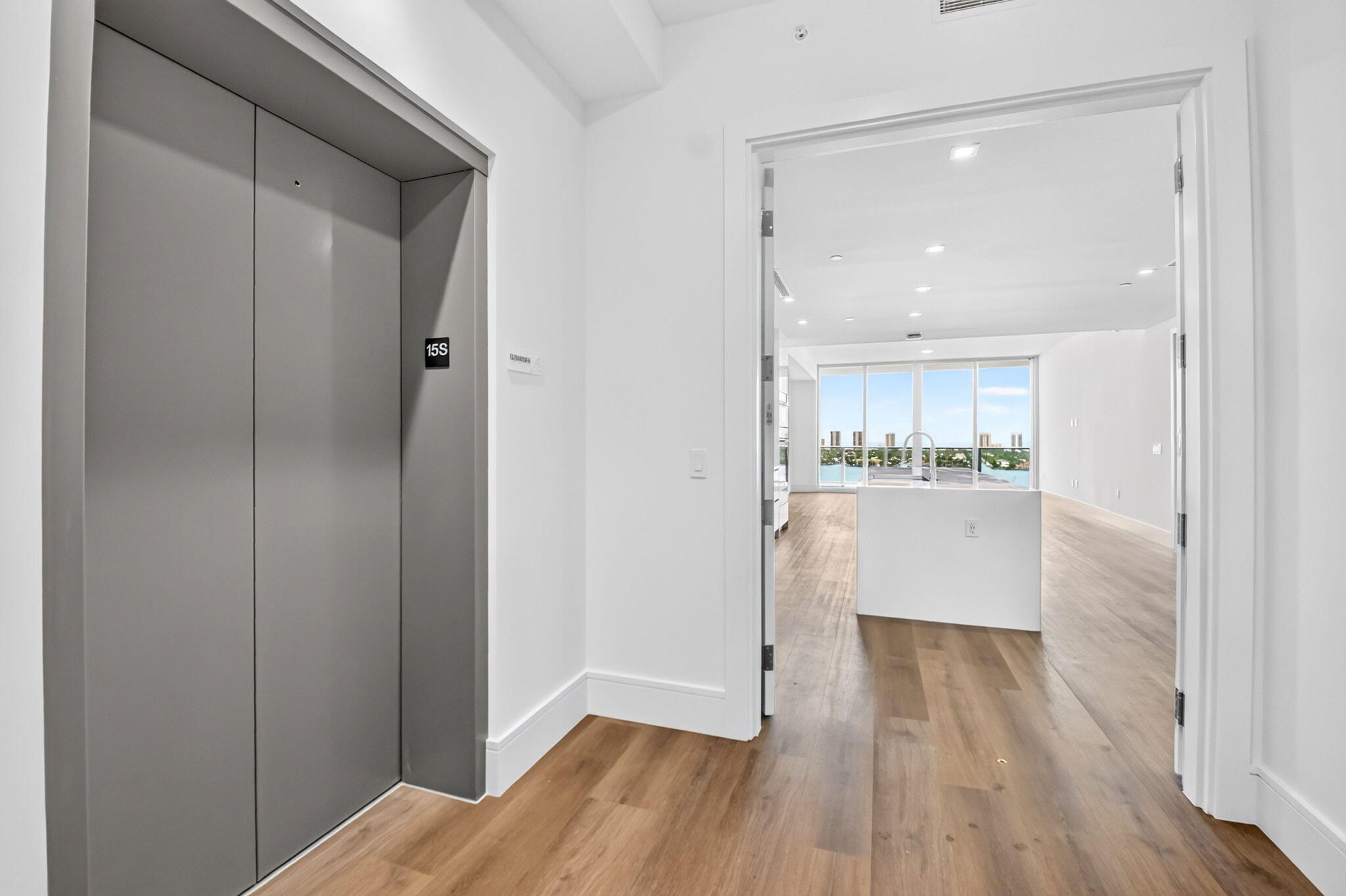 NAUTILUS 220 CONDO - Residential