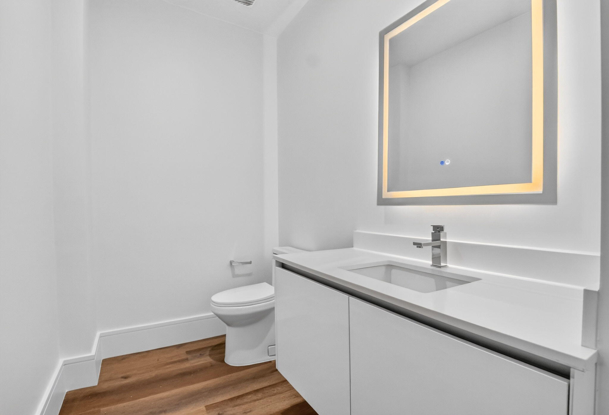 NAUTILUS 220 CONDO - Residential