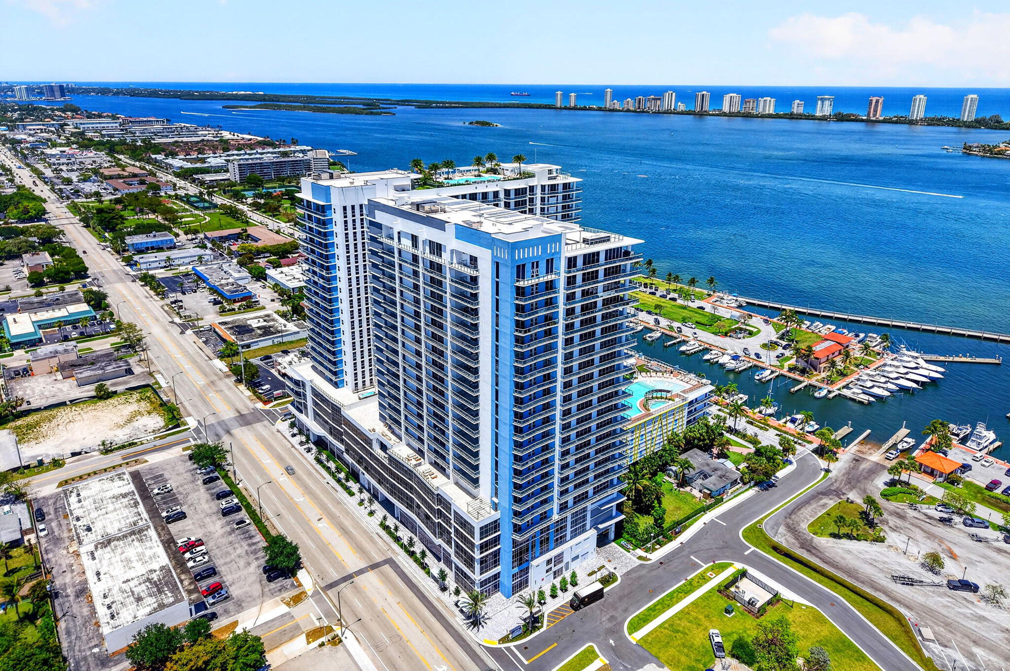 NAUTILUS 220 CONDO - Residential