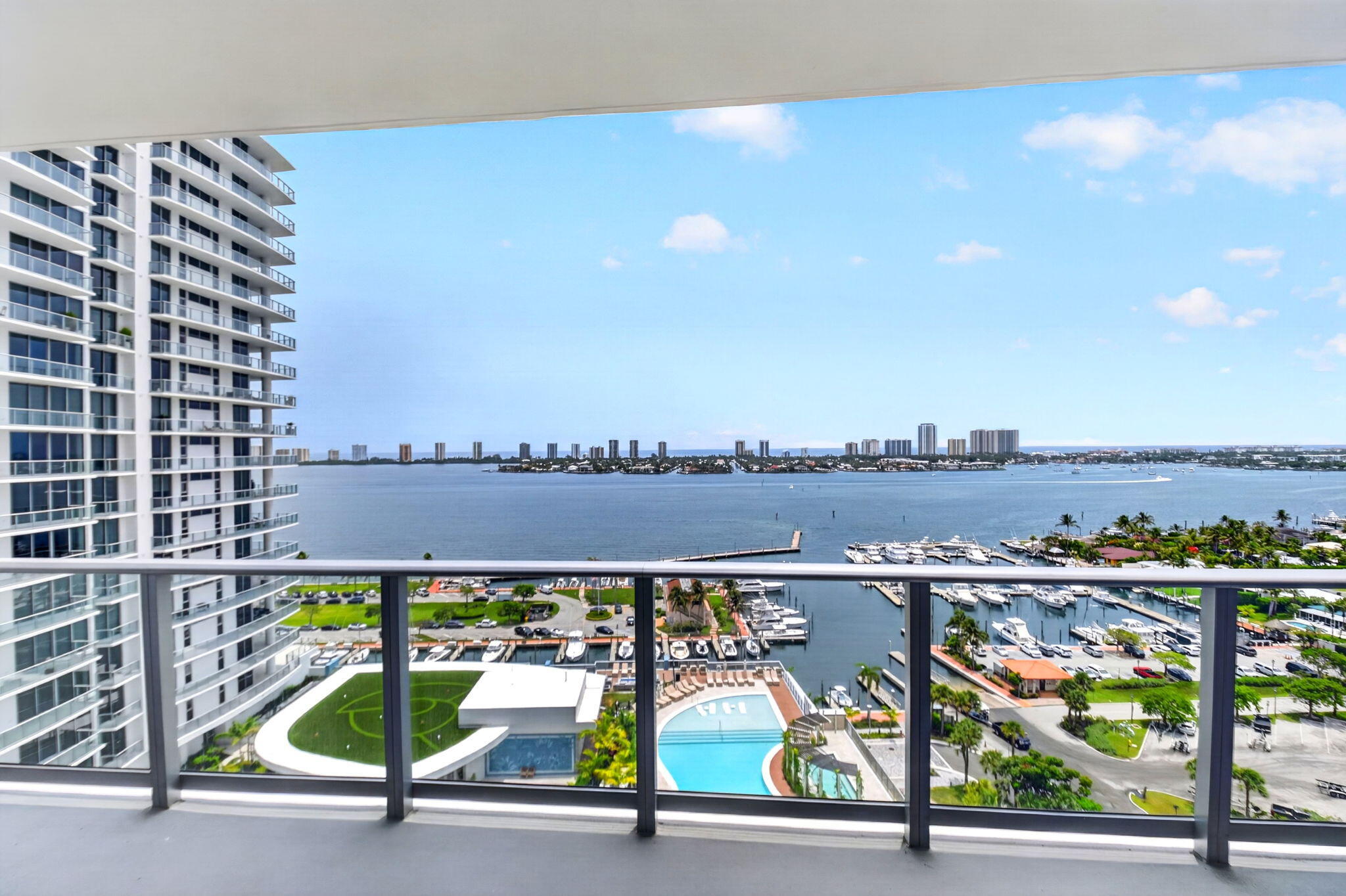 NAUTILUS 220 CONDO - Residential