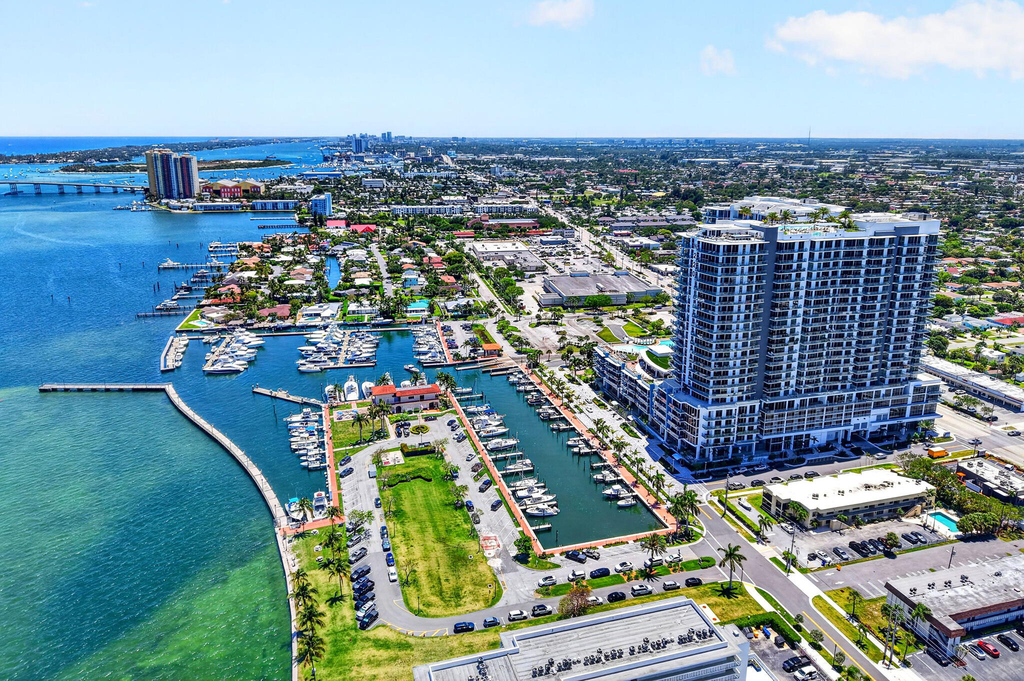 NAUTILUS 220 CONDO - Residential