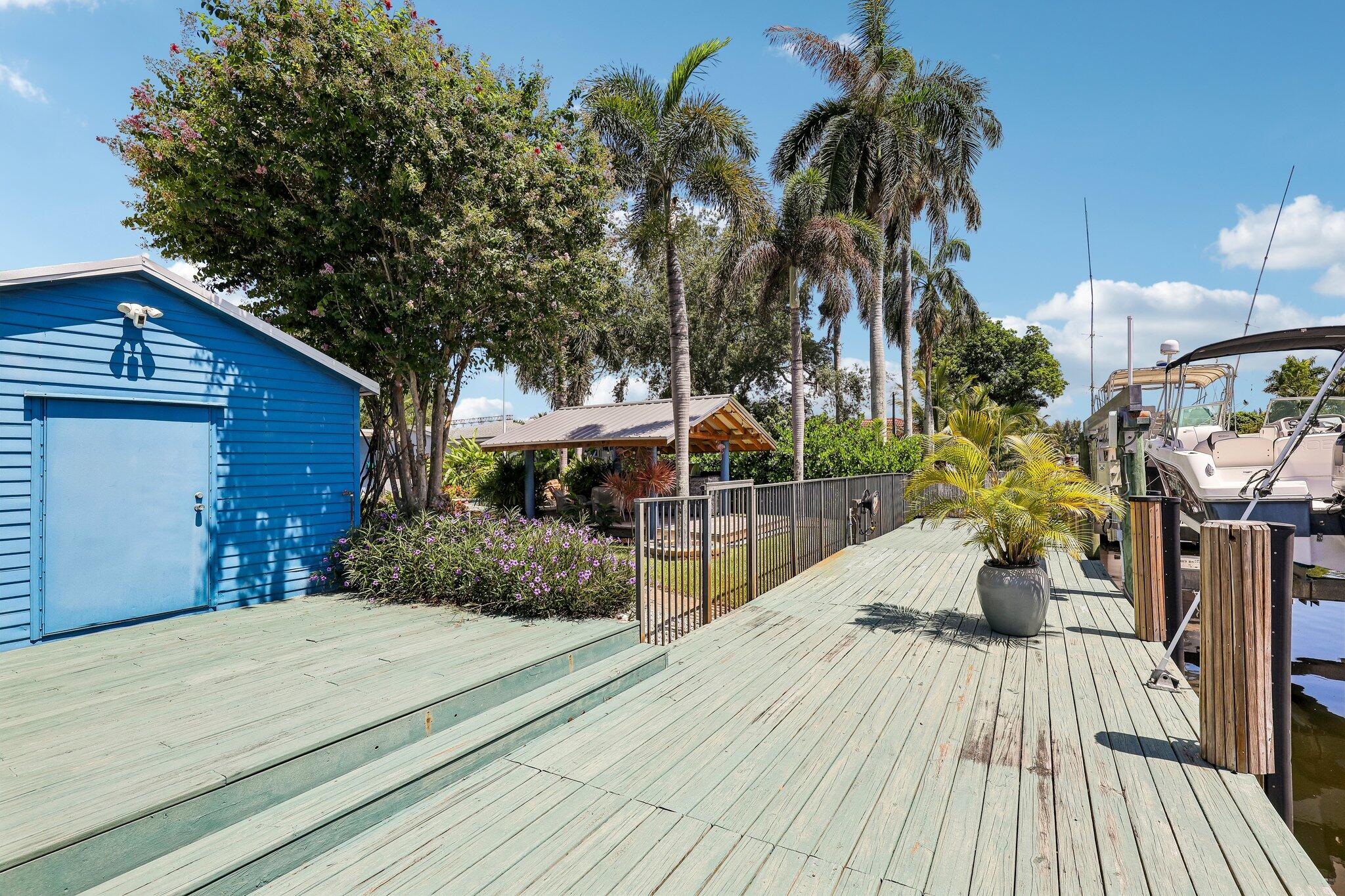 DAVIS ISLES - Residential