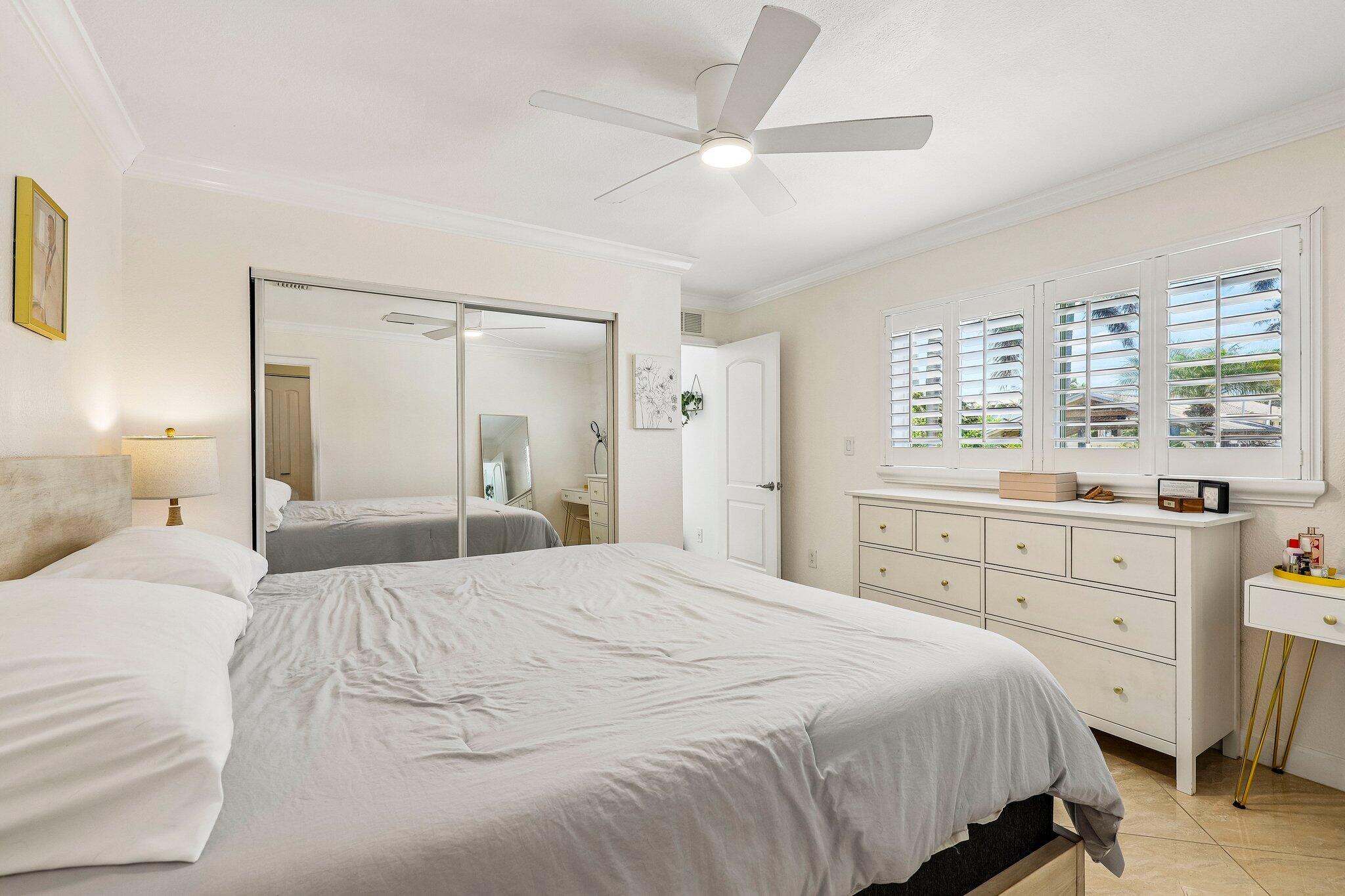 DAVIS ISLES - Residential