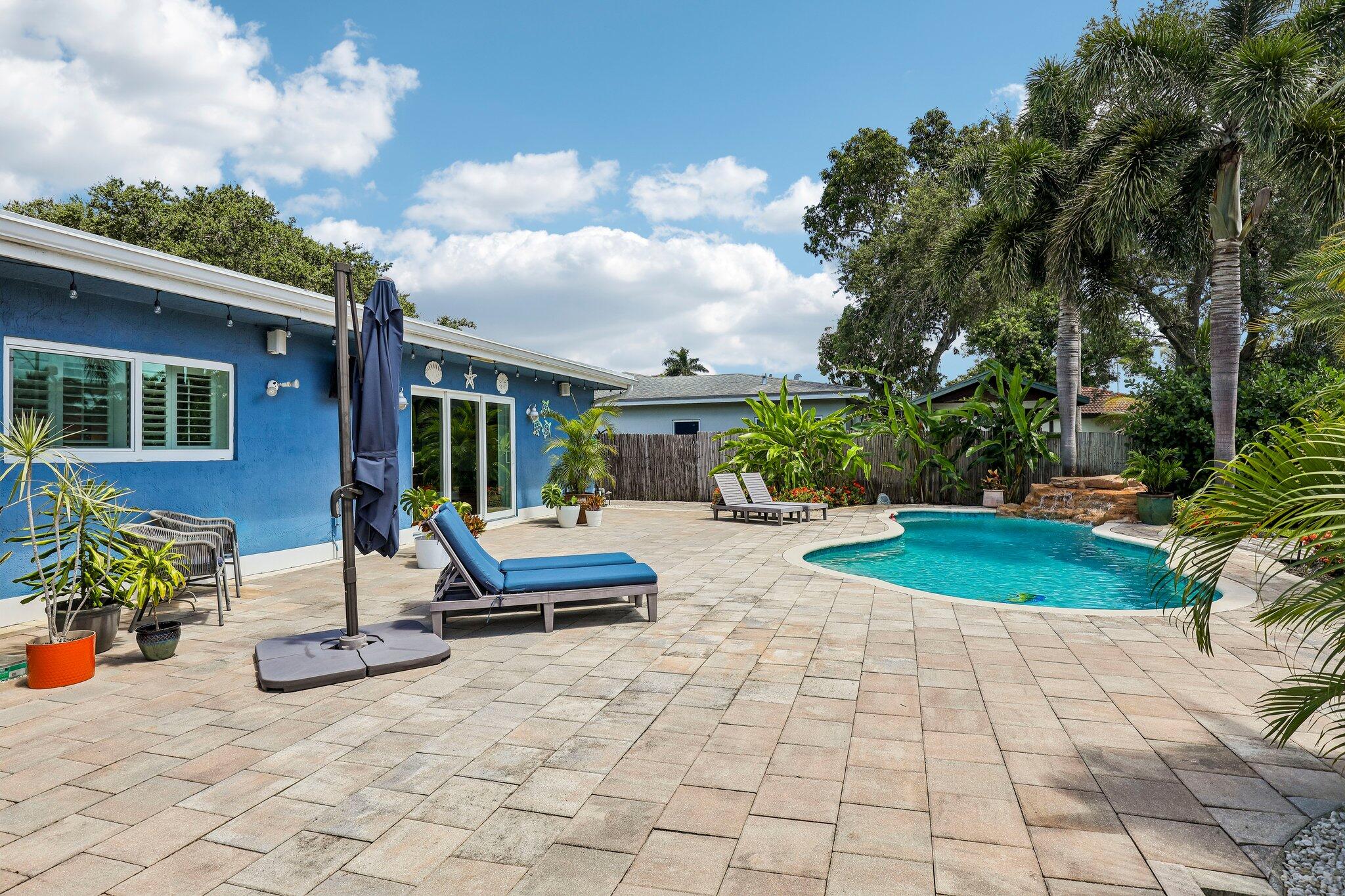 DAVIS ISLES - Residential