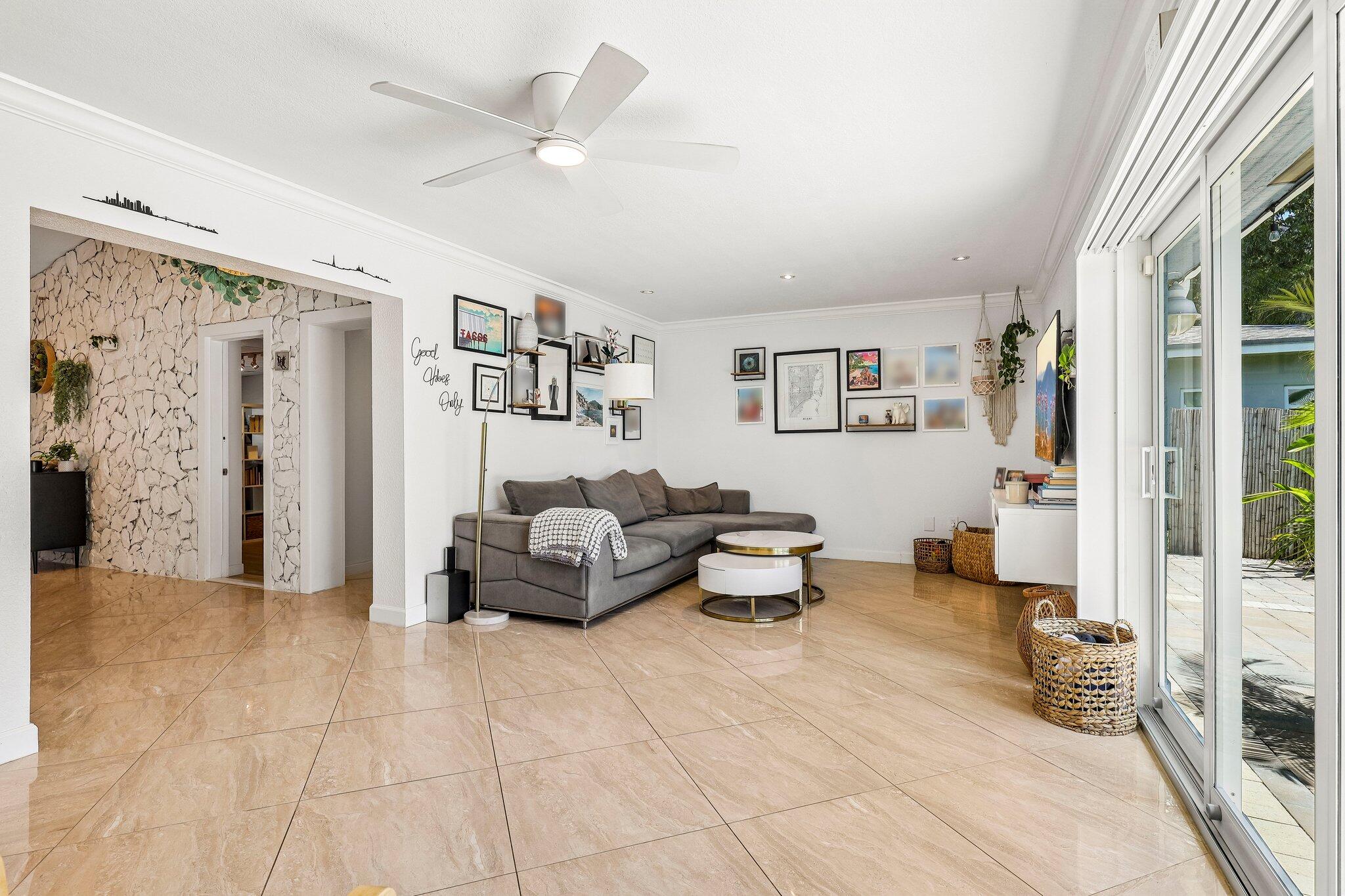 DAVIS ISLES - Residential