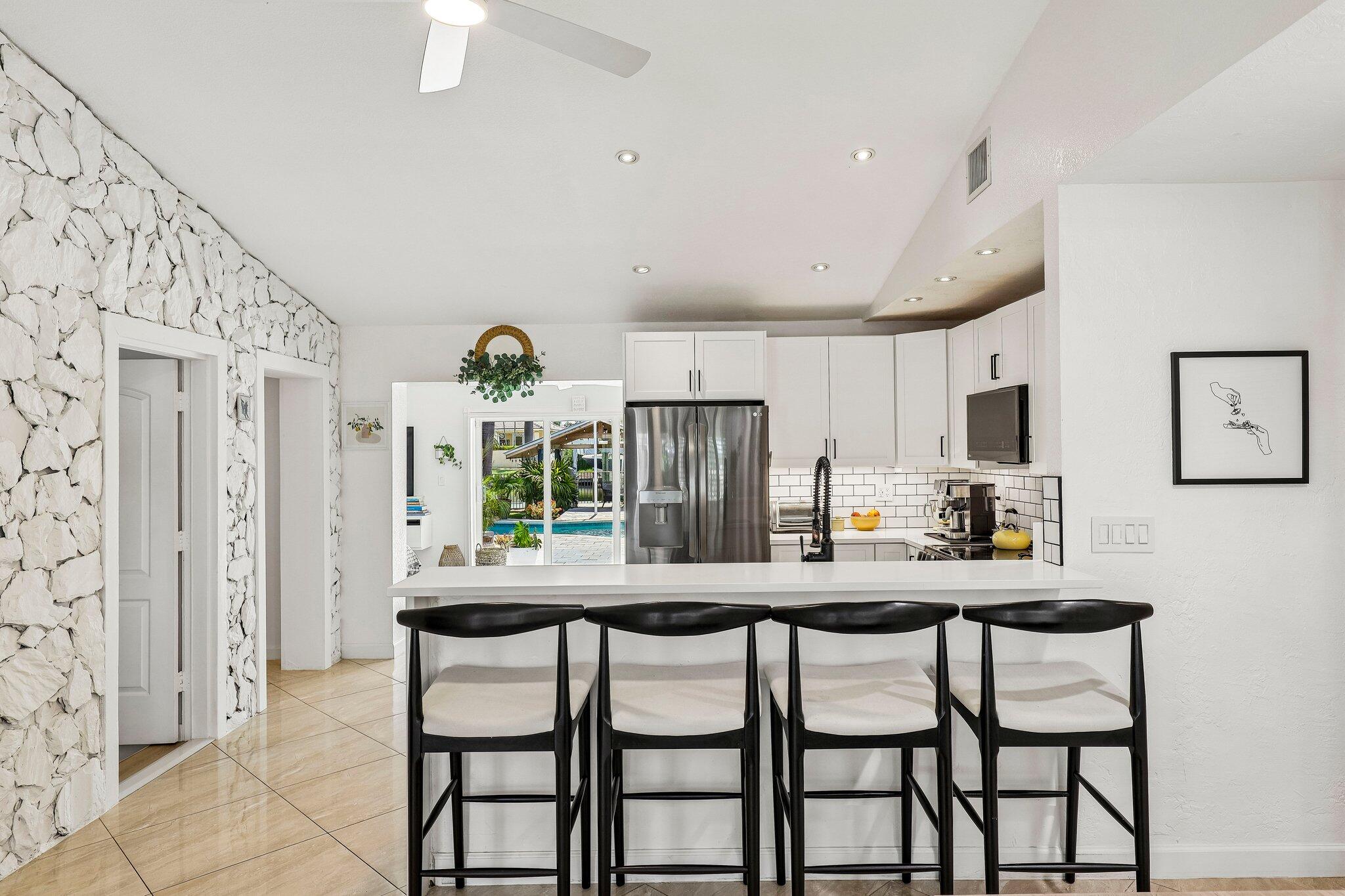 DAVIS ISLES - Residential