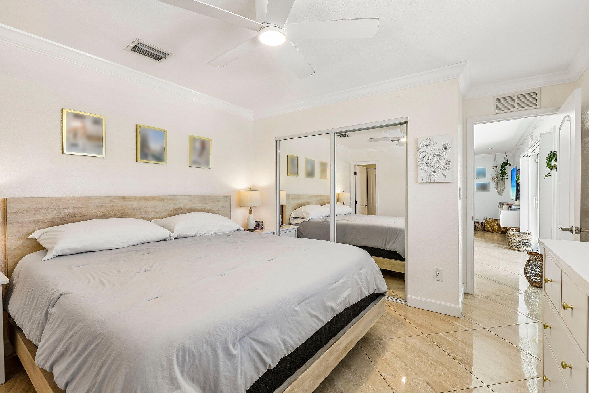 DAVIS ISLES - Residential