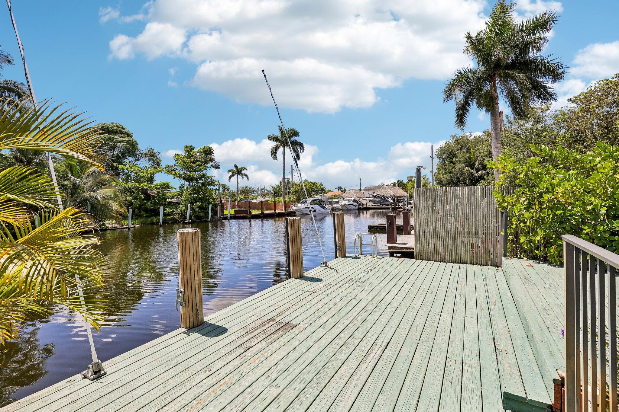 DAVIS ISLES - Residential