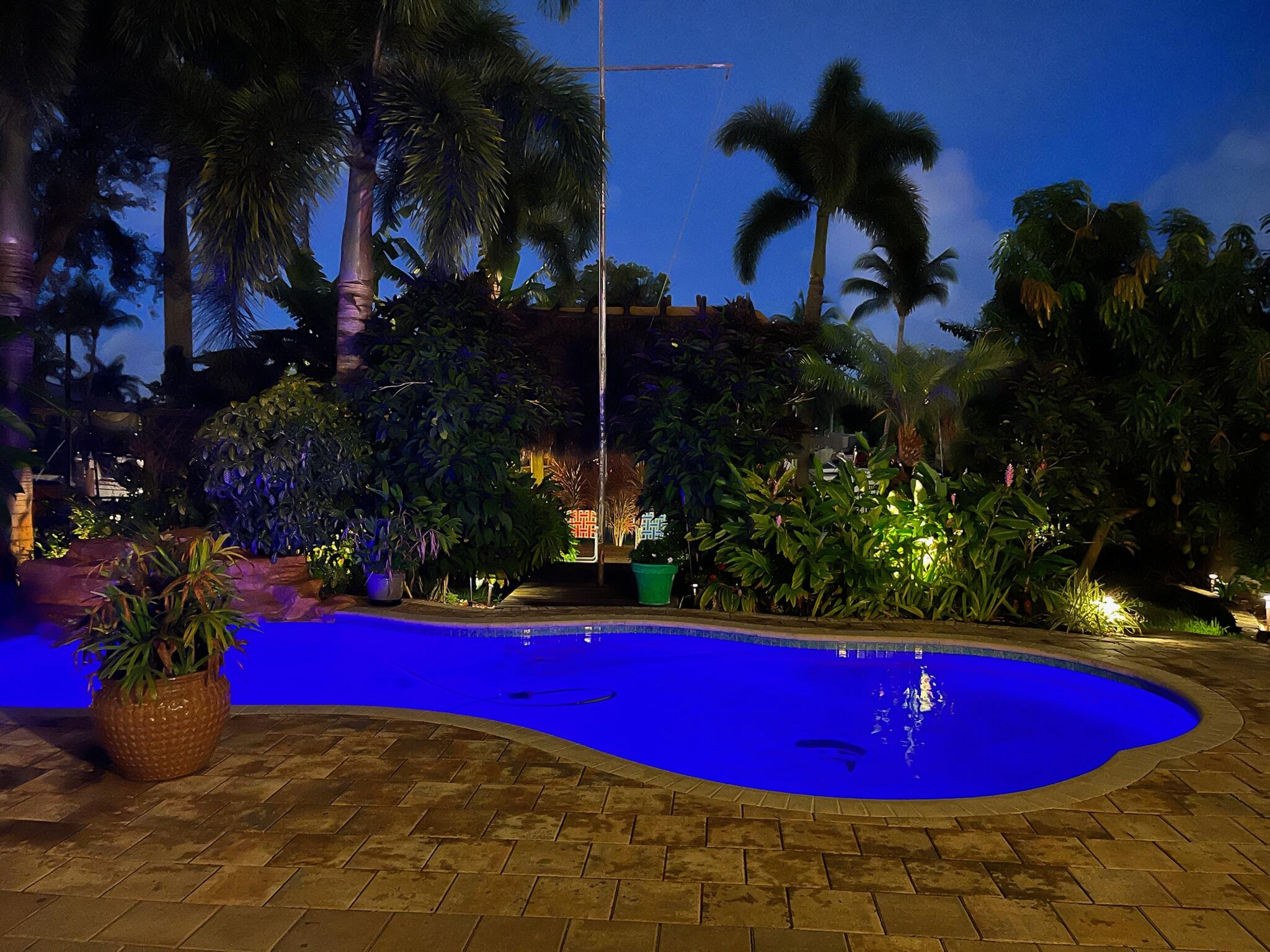 DAVIS ISLES - Residential