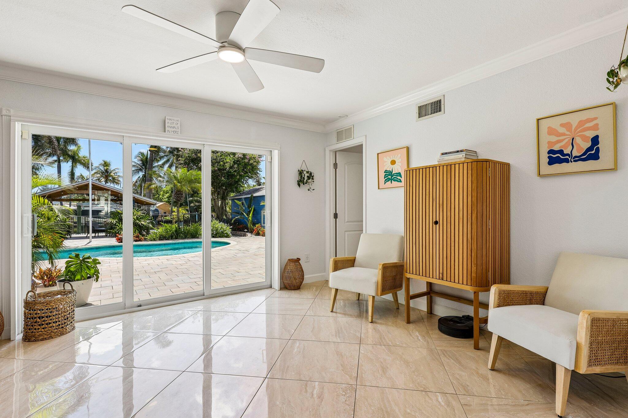 DAVIS ISLES - Residential