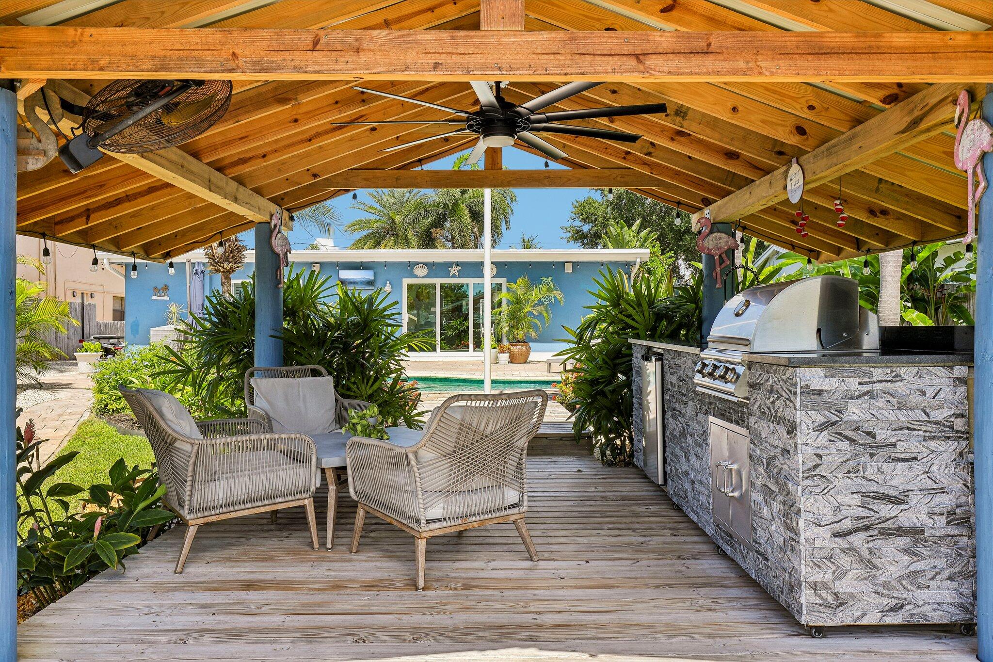 DAVIS ISLES - Residential