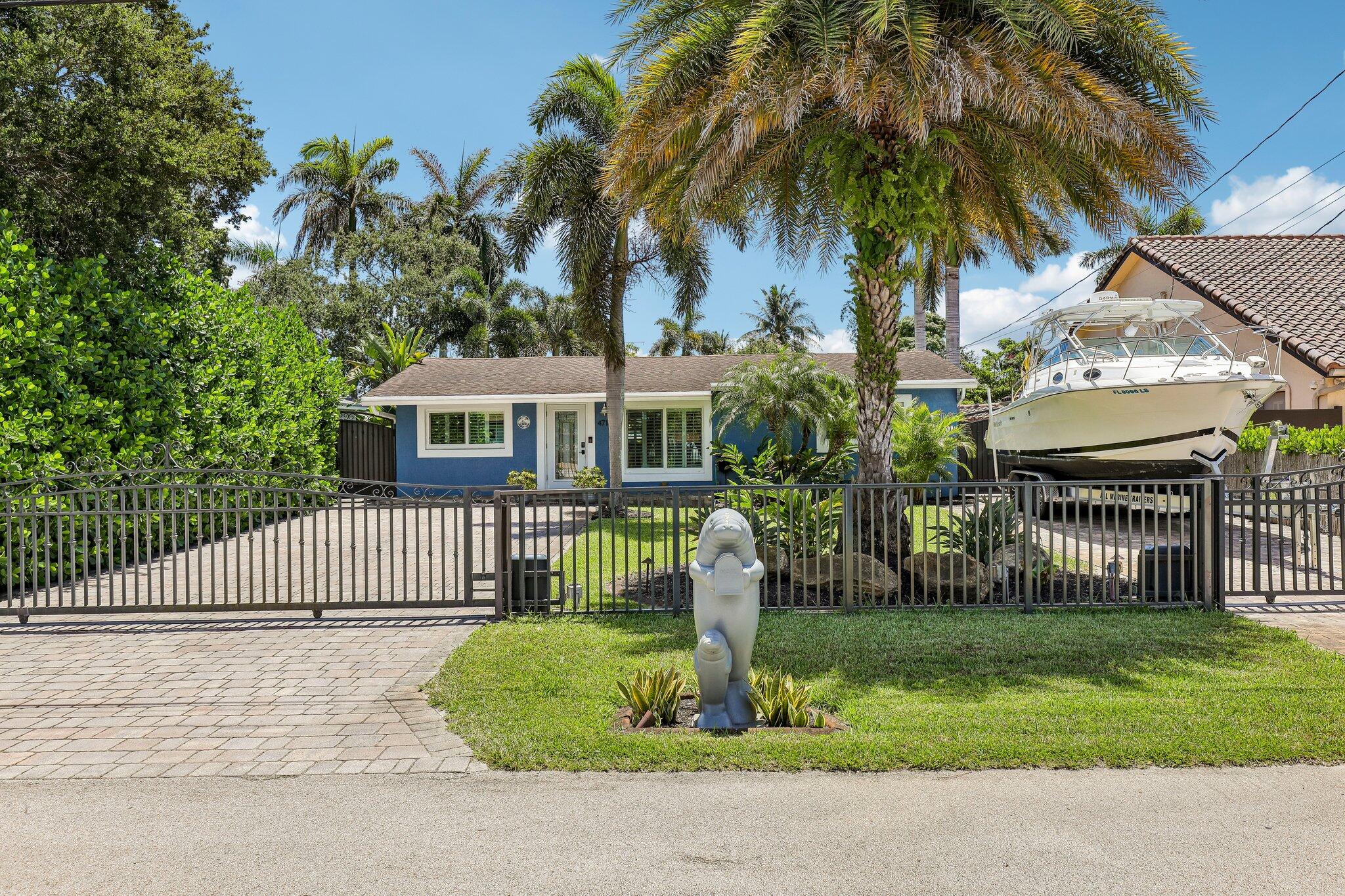 DAVIS ISLES - Residential