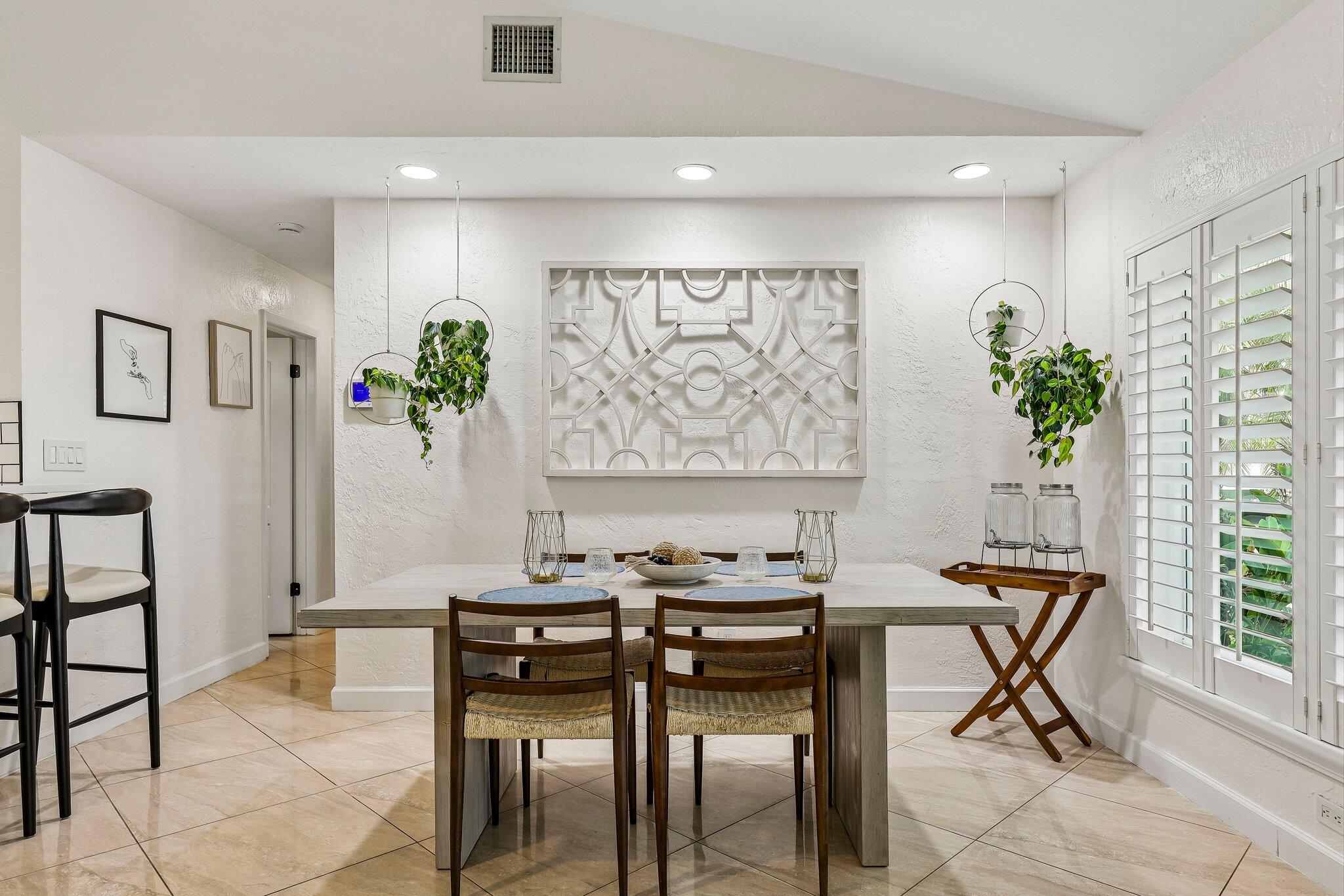 DAVIS ISLES - Residential