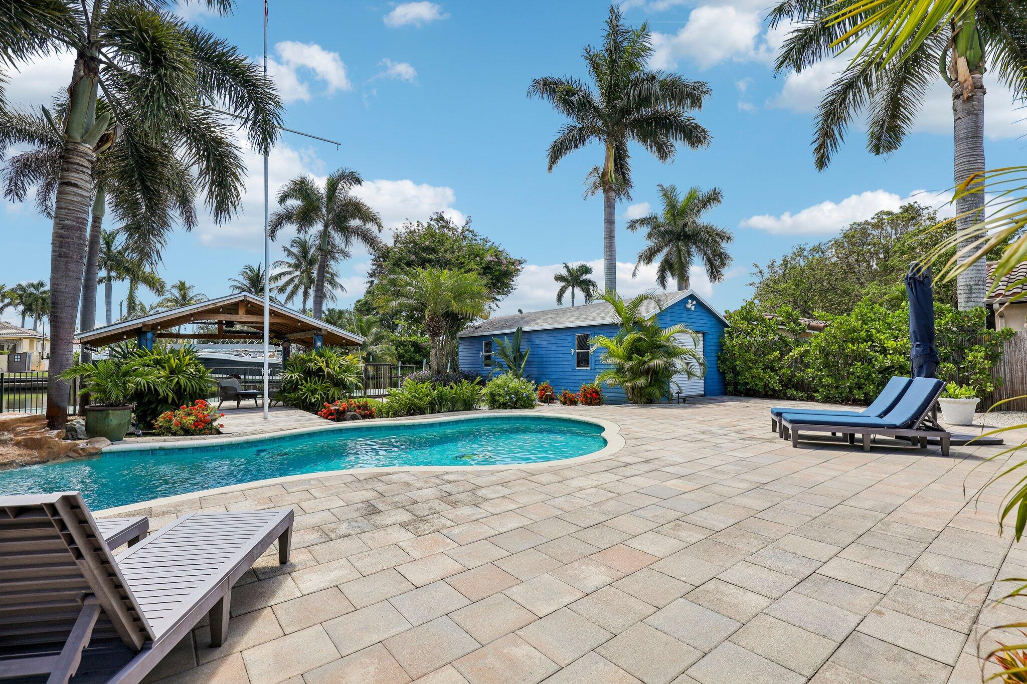 DAVIS ISLES - Residential