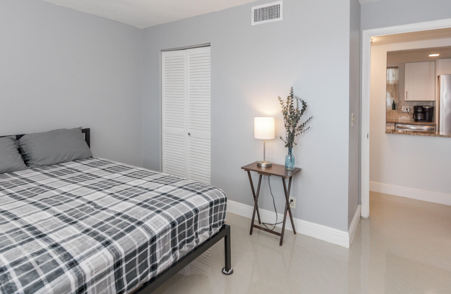 LAKESIDE VILLAGE CONDO 10 - Residential