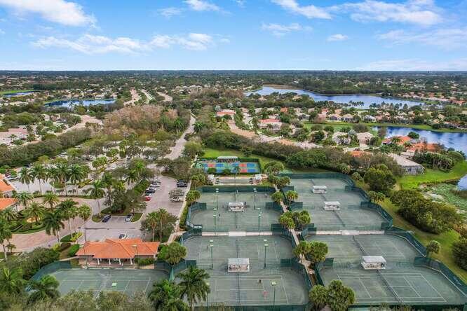 BELLAGGIO, TOWNE PARK - Residential