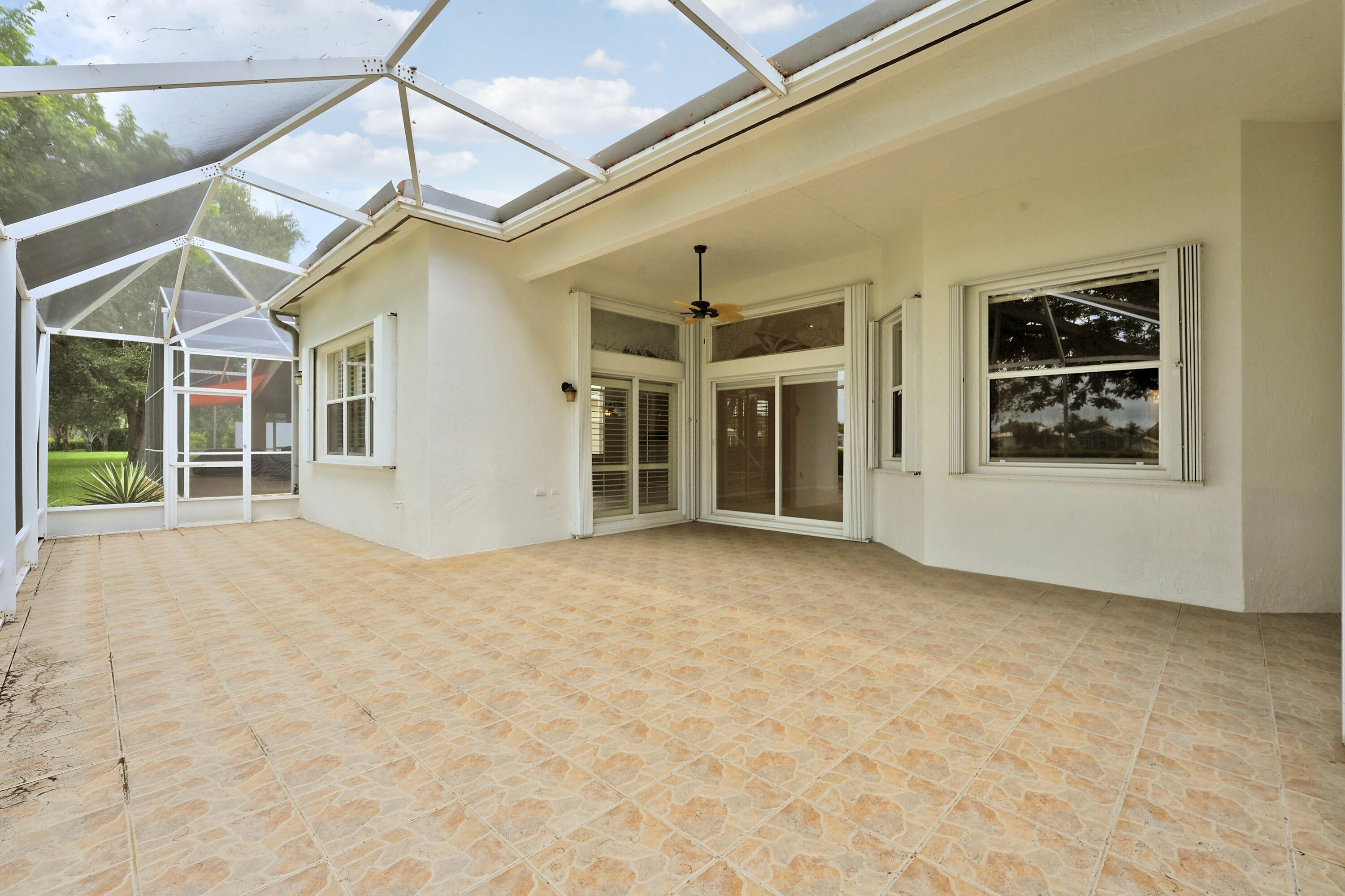 BELLAGGIO, TOWNE PARK - Residential