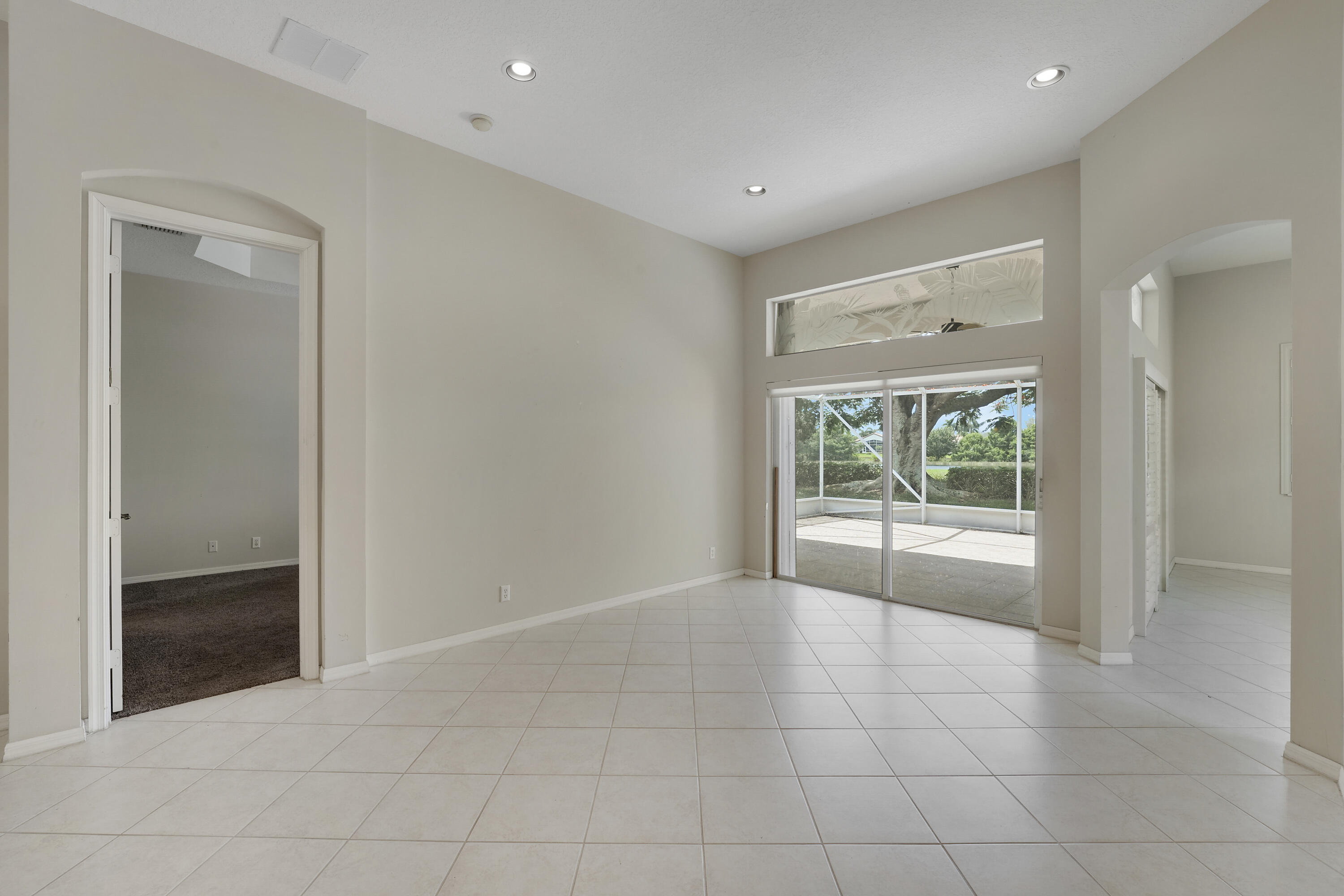 BELLAGGIO, TOWNE PARK - Residential