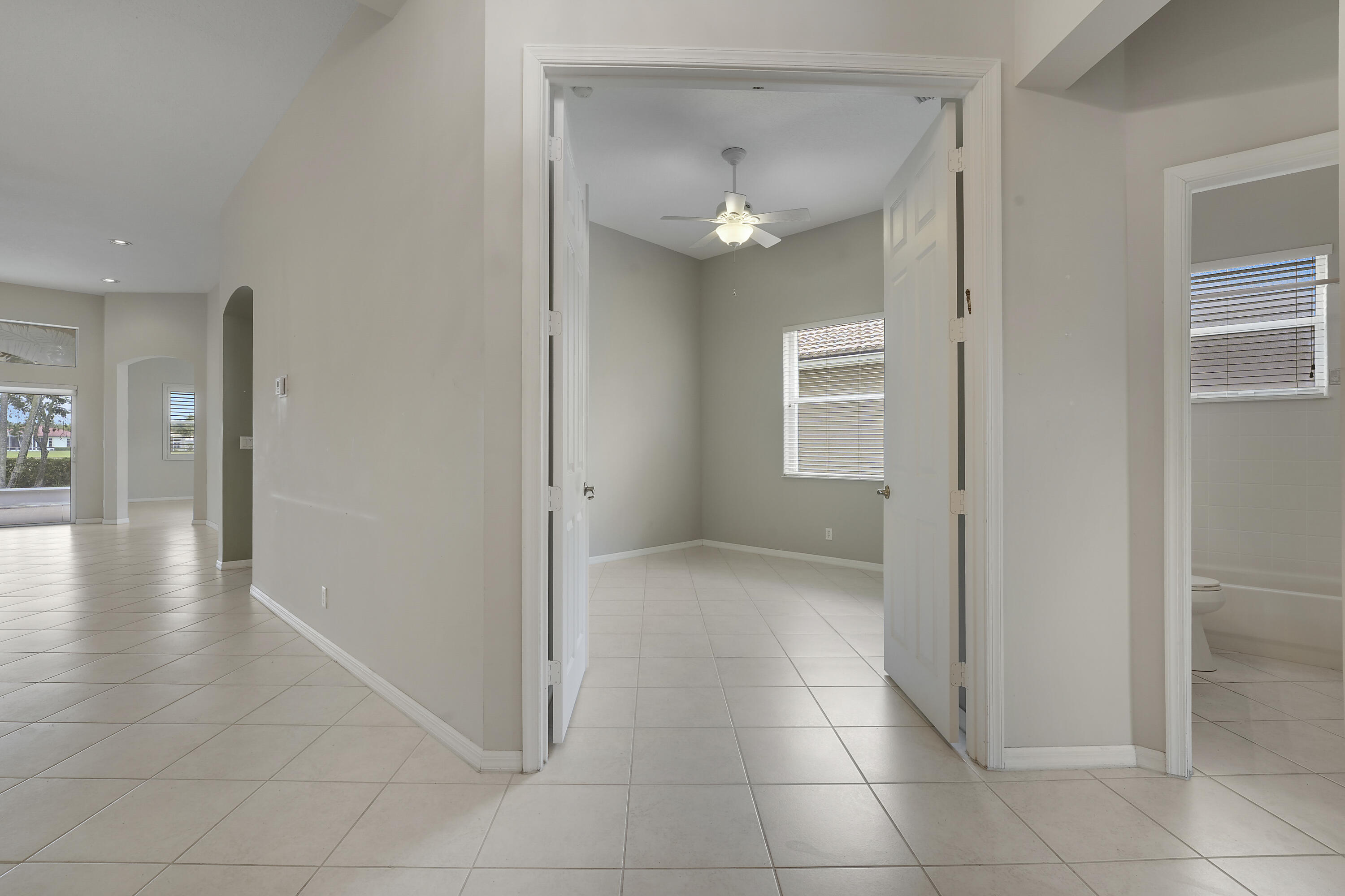 BELLAGGIO, TOWNE PARK - Residential