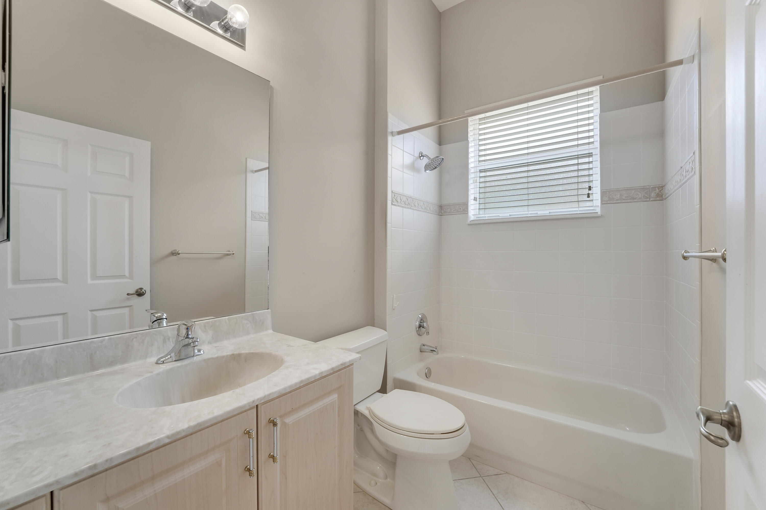 BELLAGGIO, TOWNE PARK - Residential