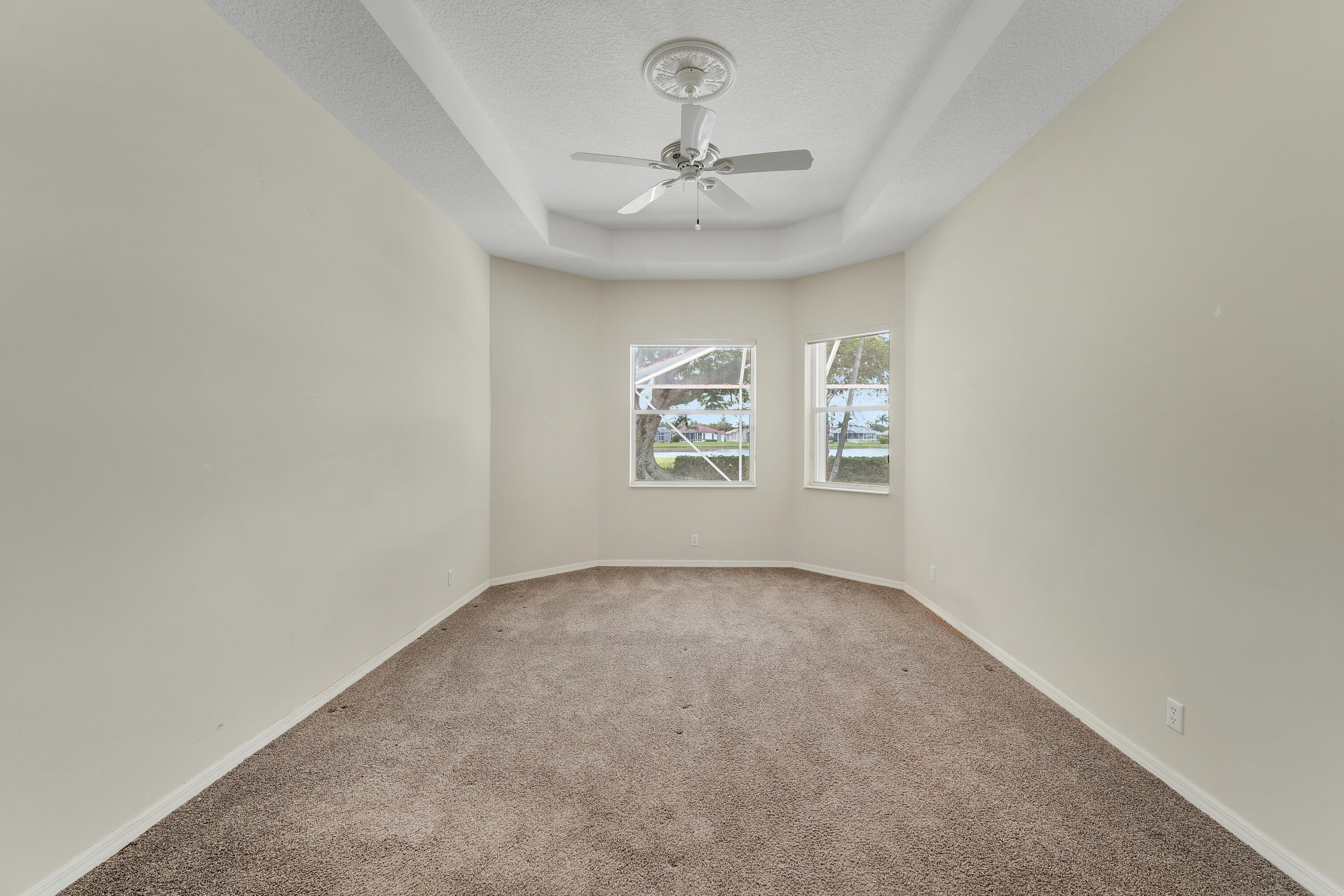 BELLAGGIO, TOWNE PARK - Residential