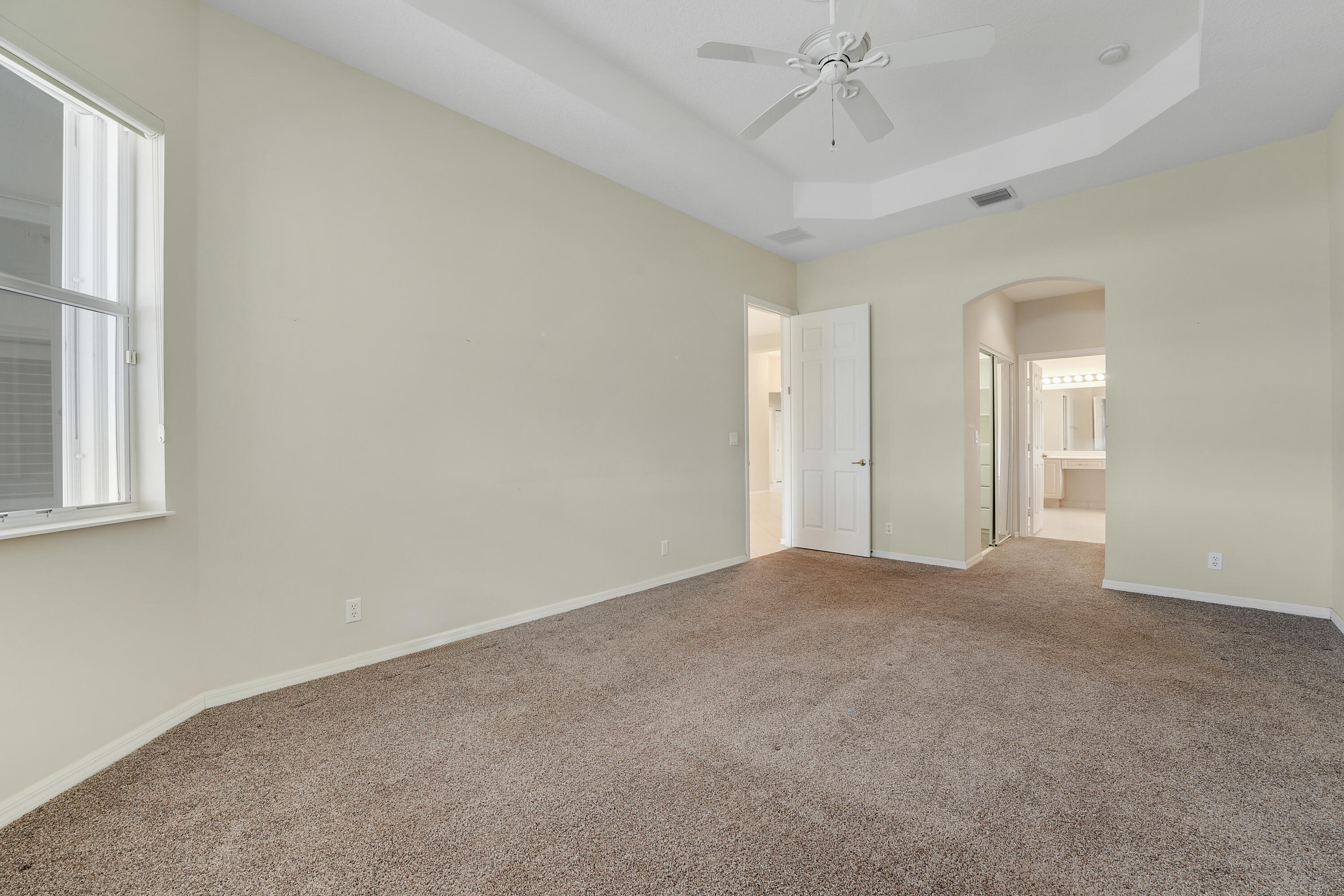 BELLAGGIO, TOWNE PARK - Residential