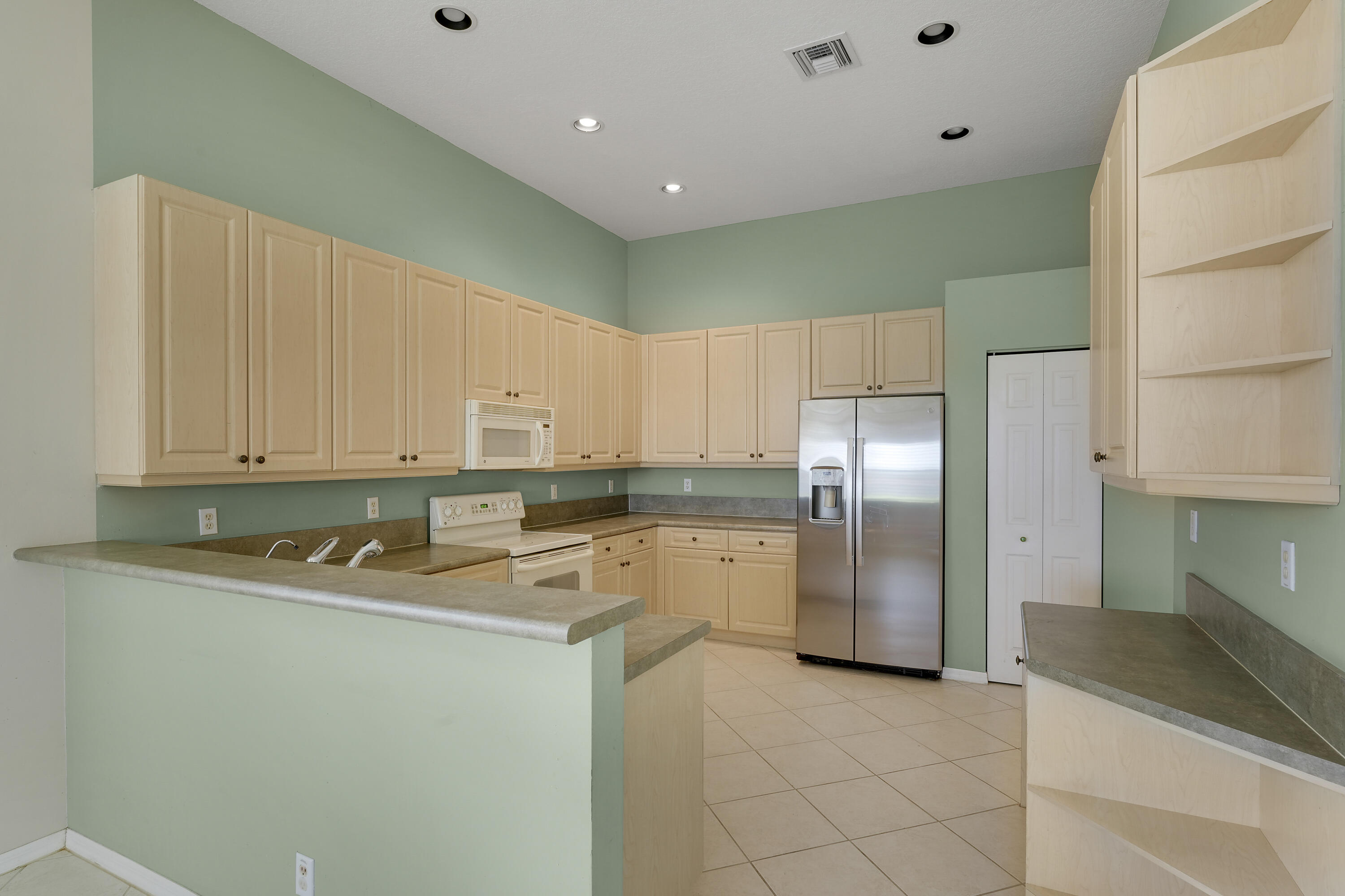 BELLAGGIO, TOWNE PARK - Residential