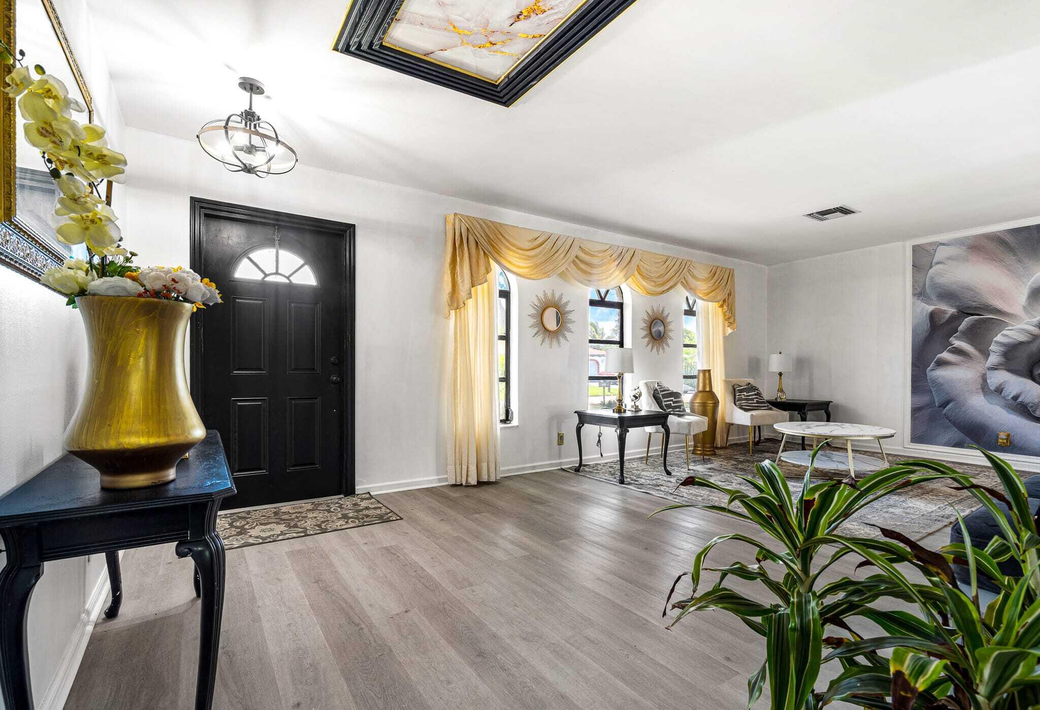 FOREST HILLS SOUTH - Residential