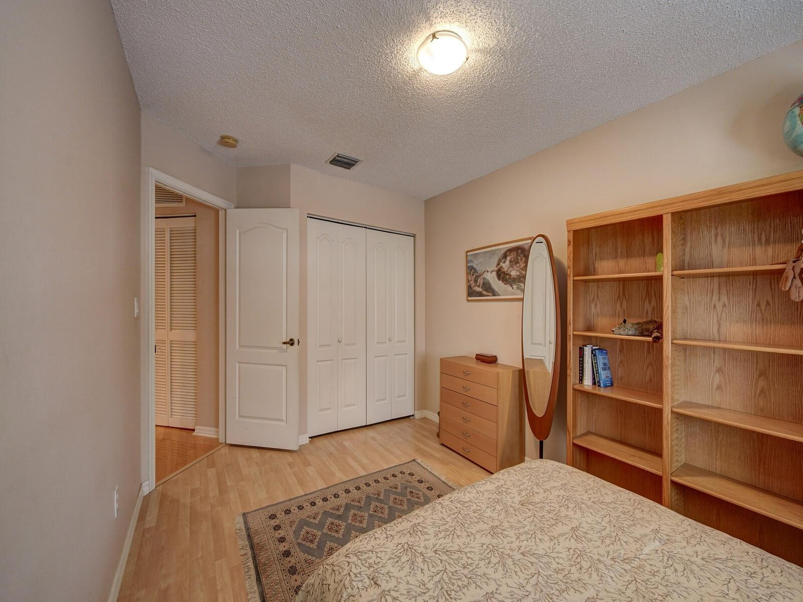 SAWGRASS VILLAGE - Residential
