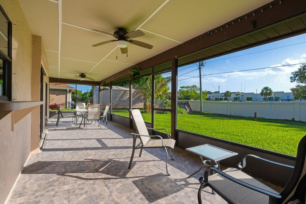 PORT ST LUCIE SECTION 24 - Residential