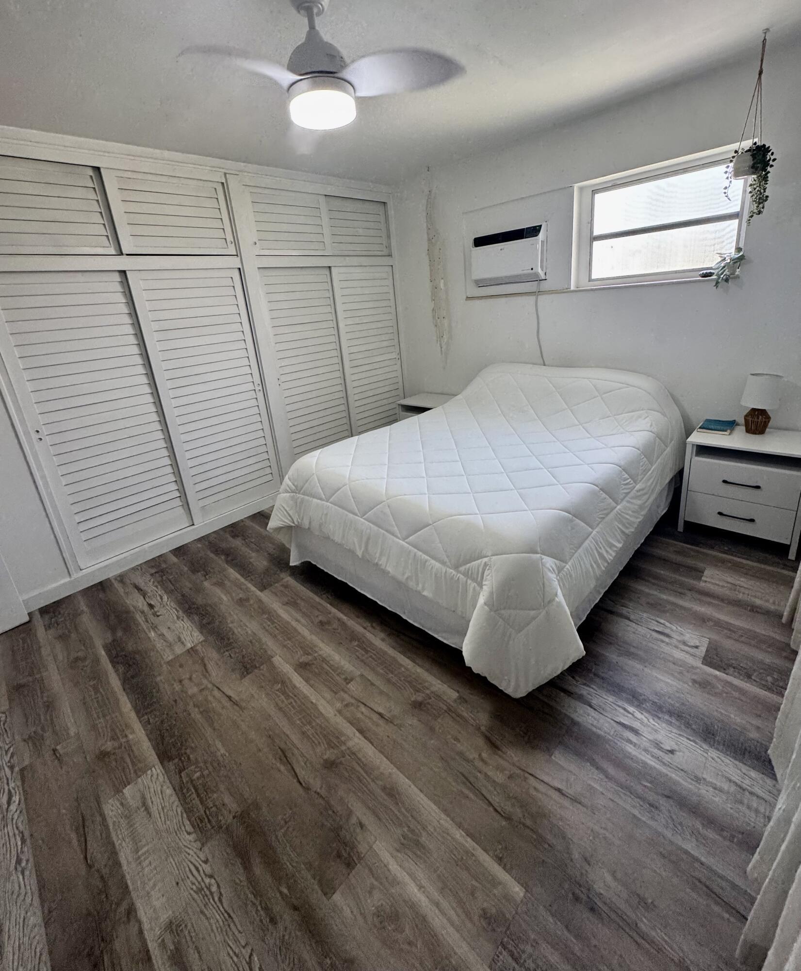 NORTH LAKESIDE CONDO - Residential Lease