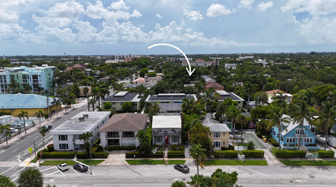 NORTH LAKESIDE CONDO - Residential Lease