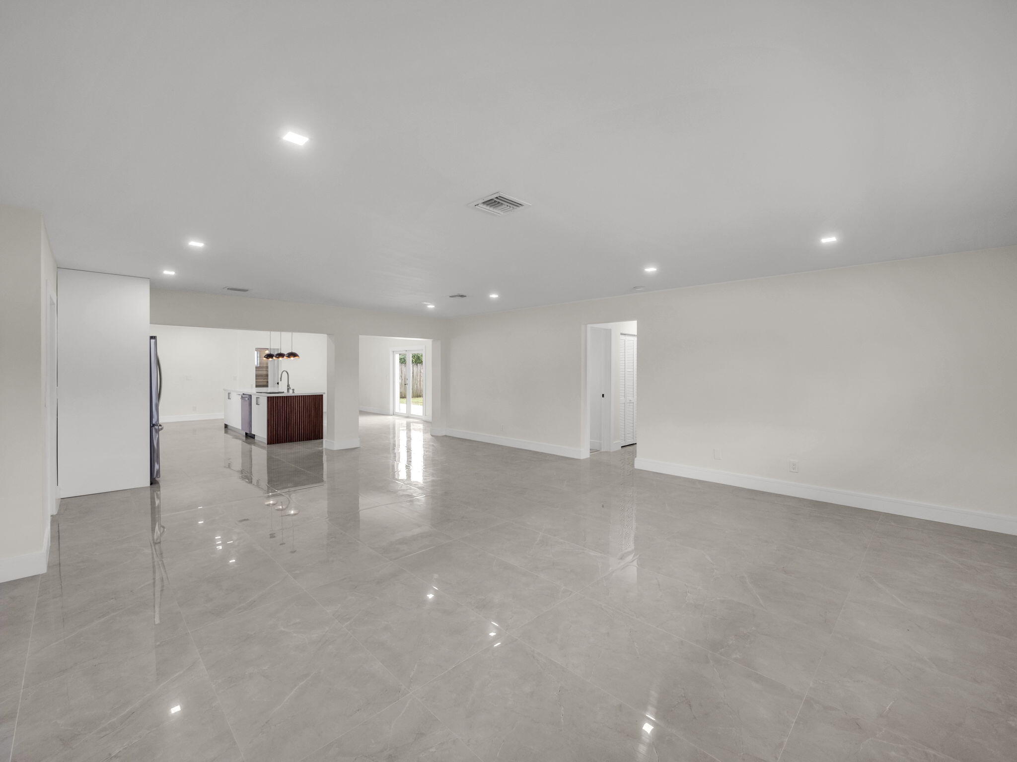 HIGHLAND LAKES SEC 3 - Residential