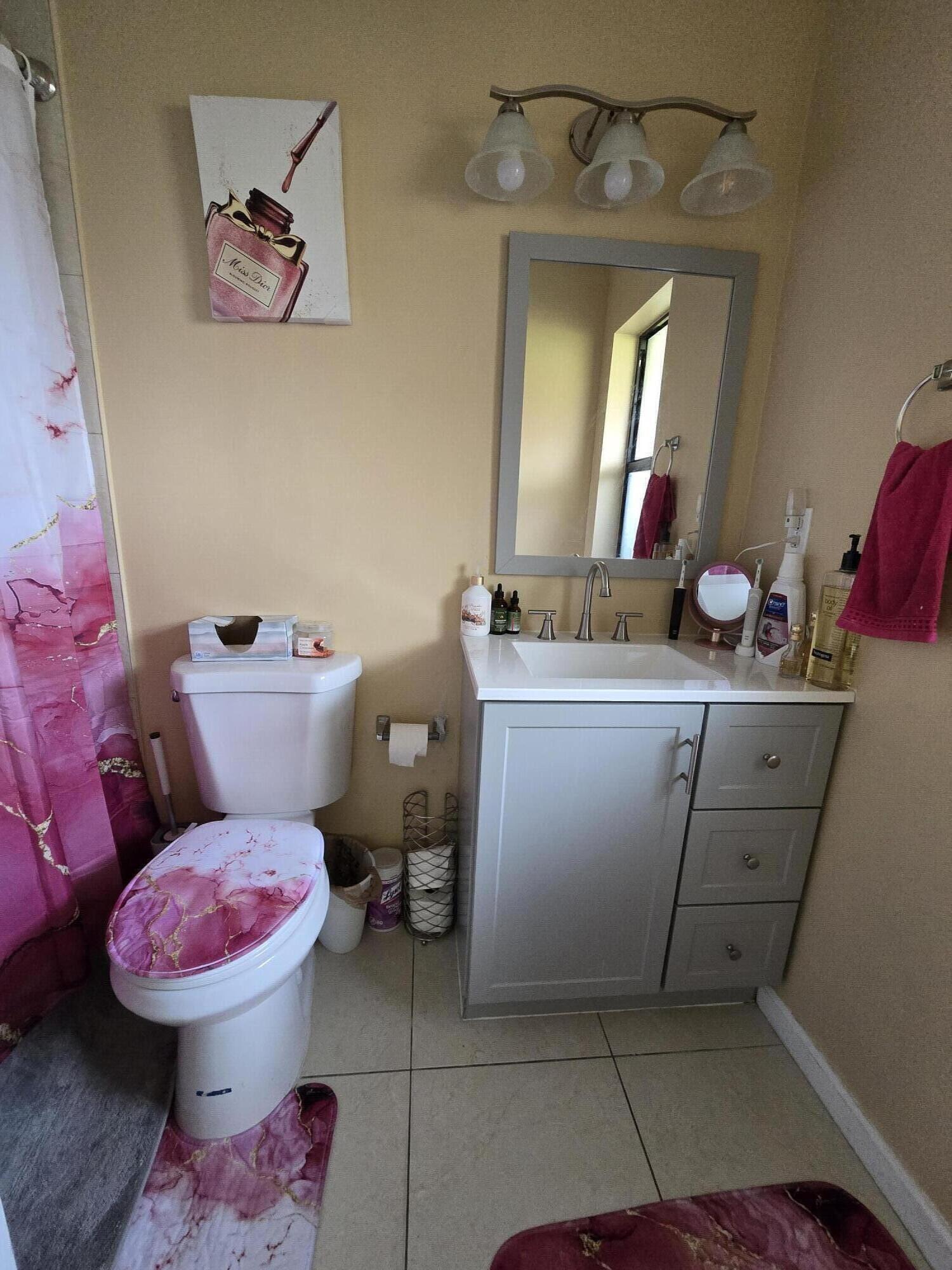 SOUTH SHORE 4 OF WELLINGTON - Residential Lease