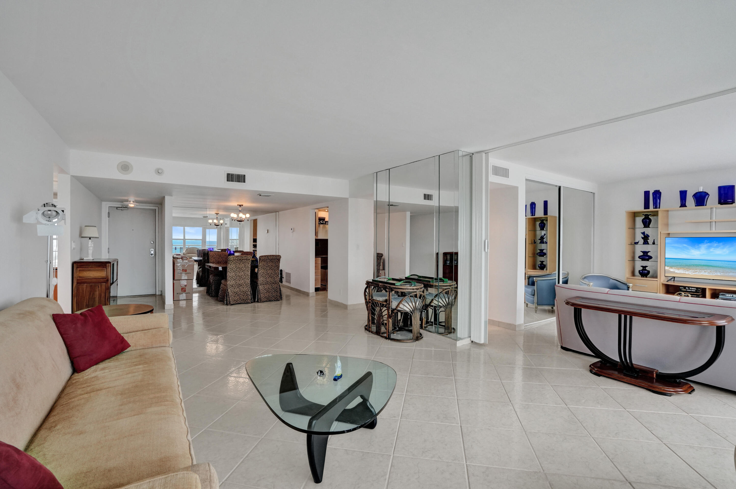 PLAYA DEL MAR CONDO - Residential
