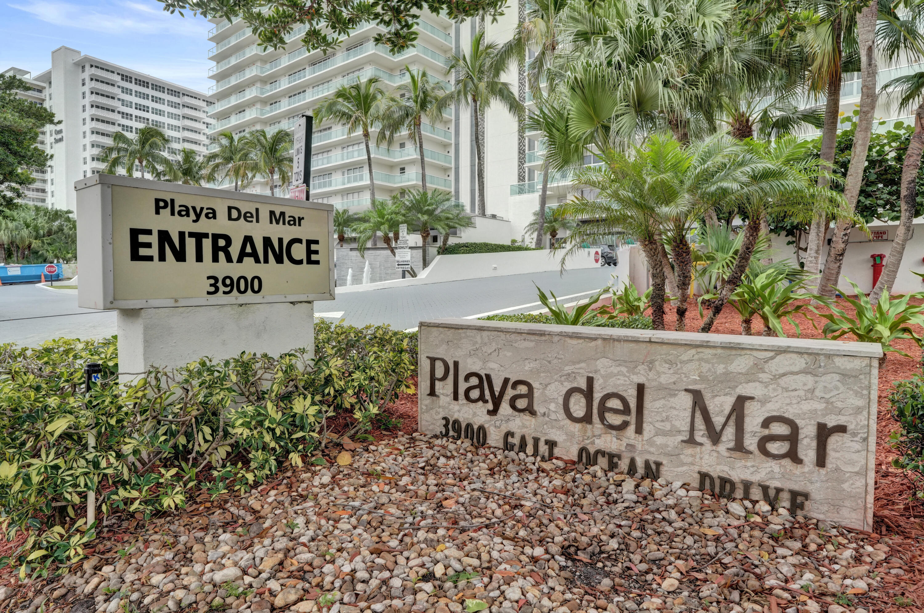 PLAYA DEL MAR CONDO - Residential