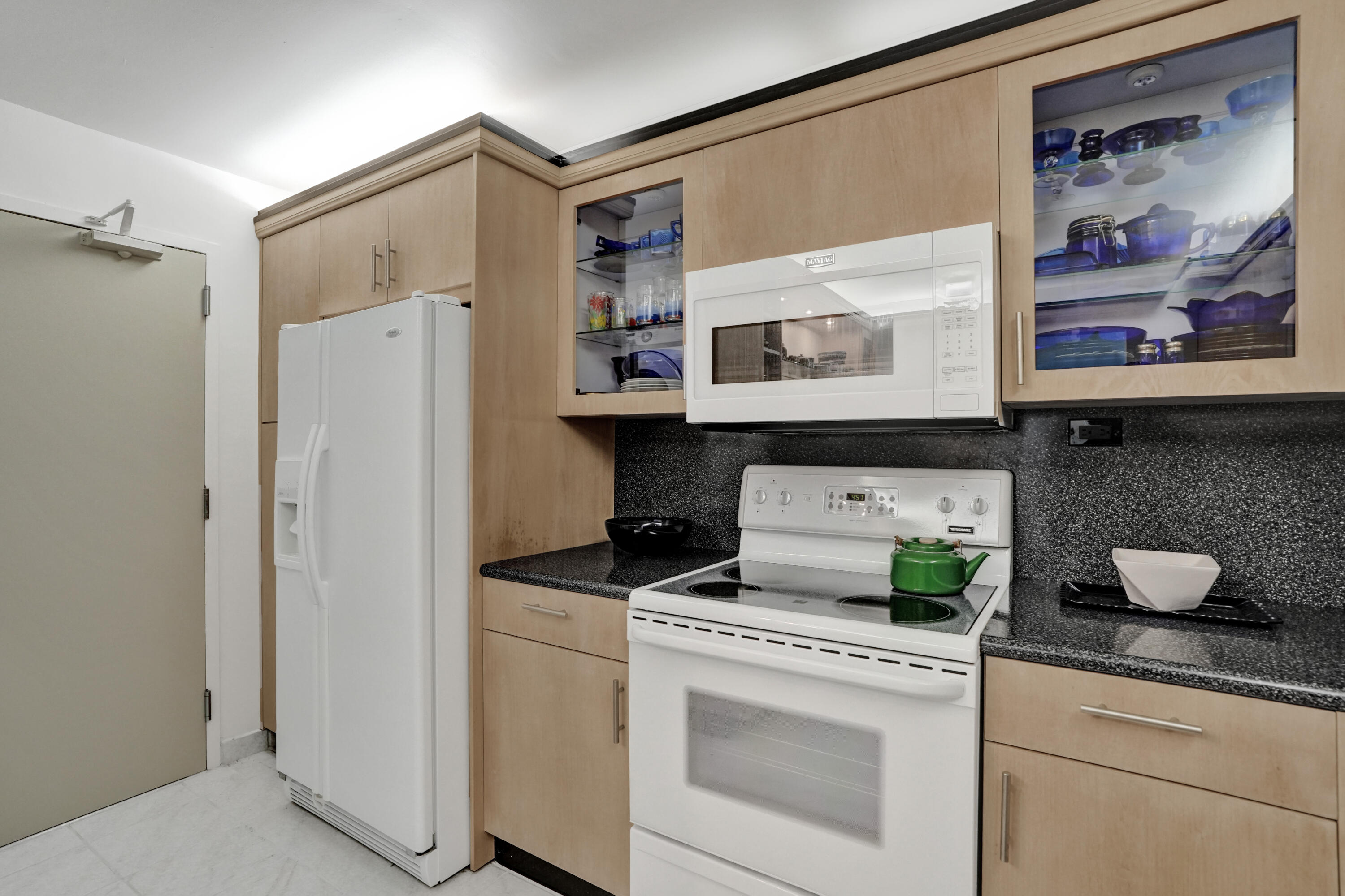 PLAYA DEL MAR CONDO - Residential