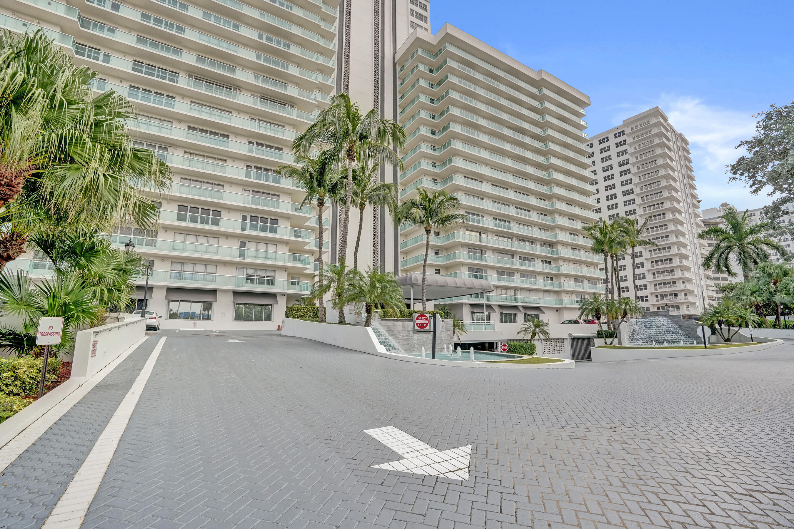 PLAYA DEL MAR CONDO - Residential
