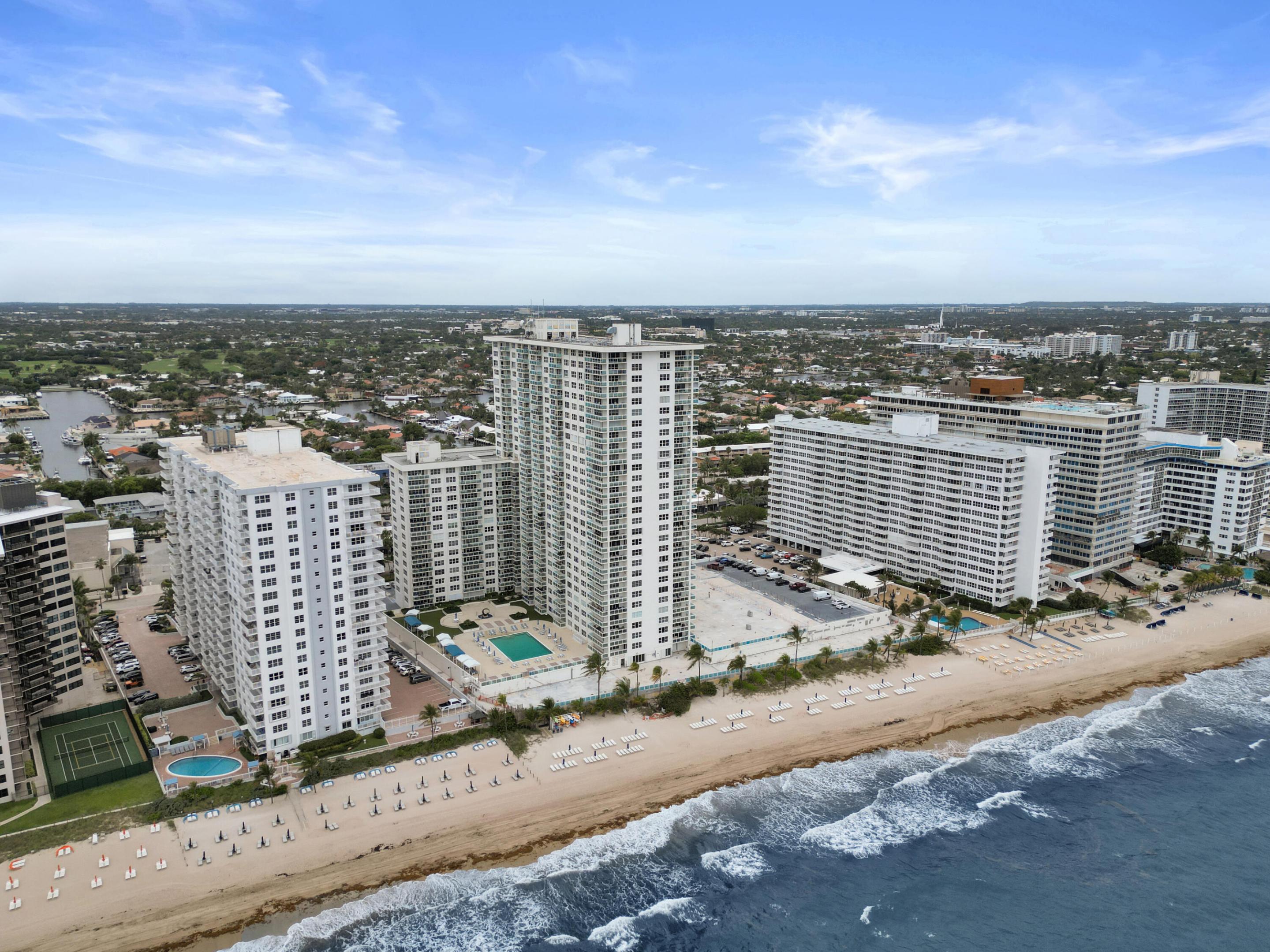 PLAYA DEL MAR CONDO - Residential