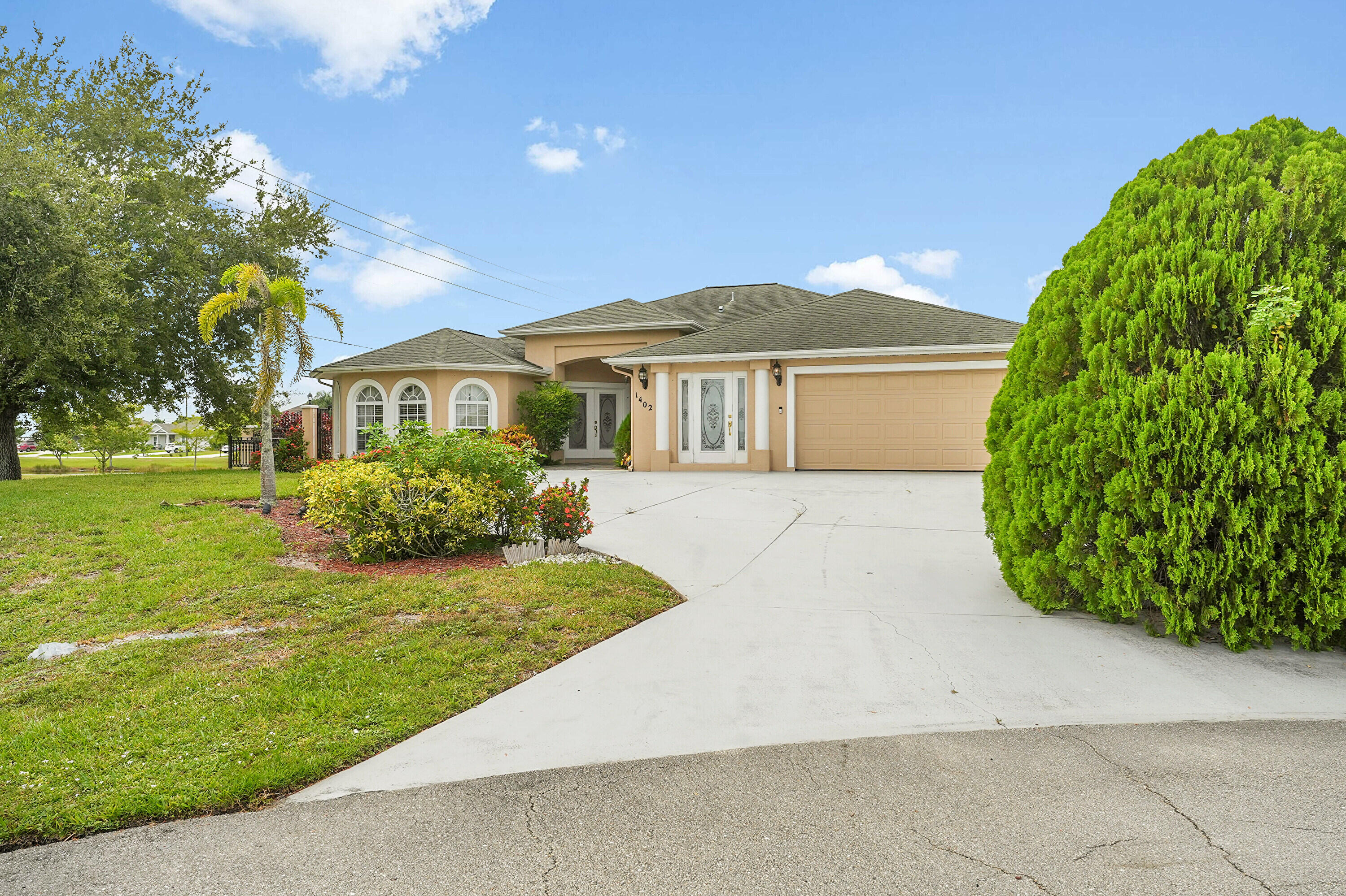 PORT ST LUCIE SECTION 33 - Residential