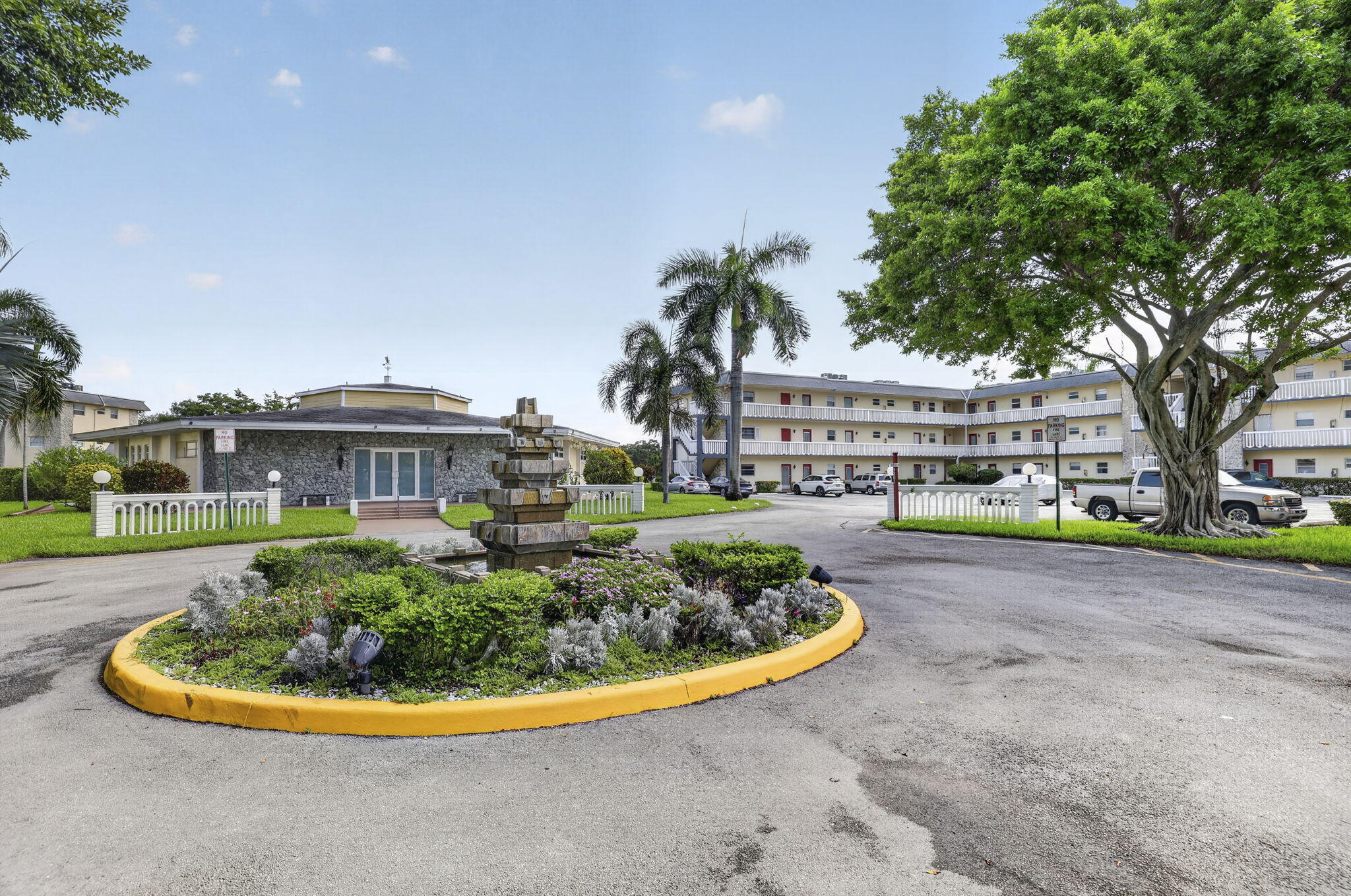 ASHLEY HALL CONDO - Residential