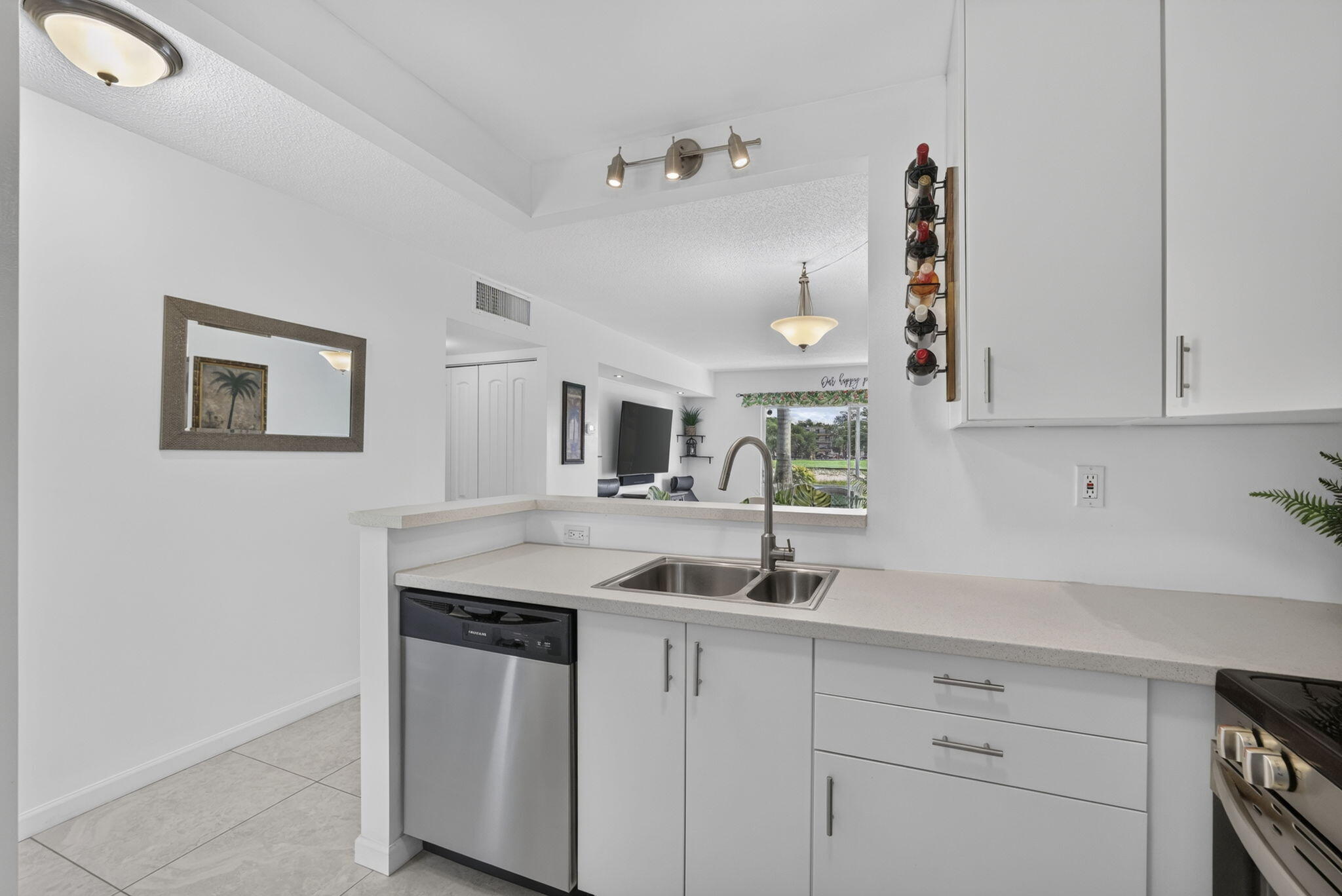 ASHLEY HALL CONDO - Residential