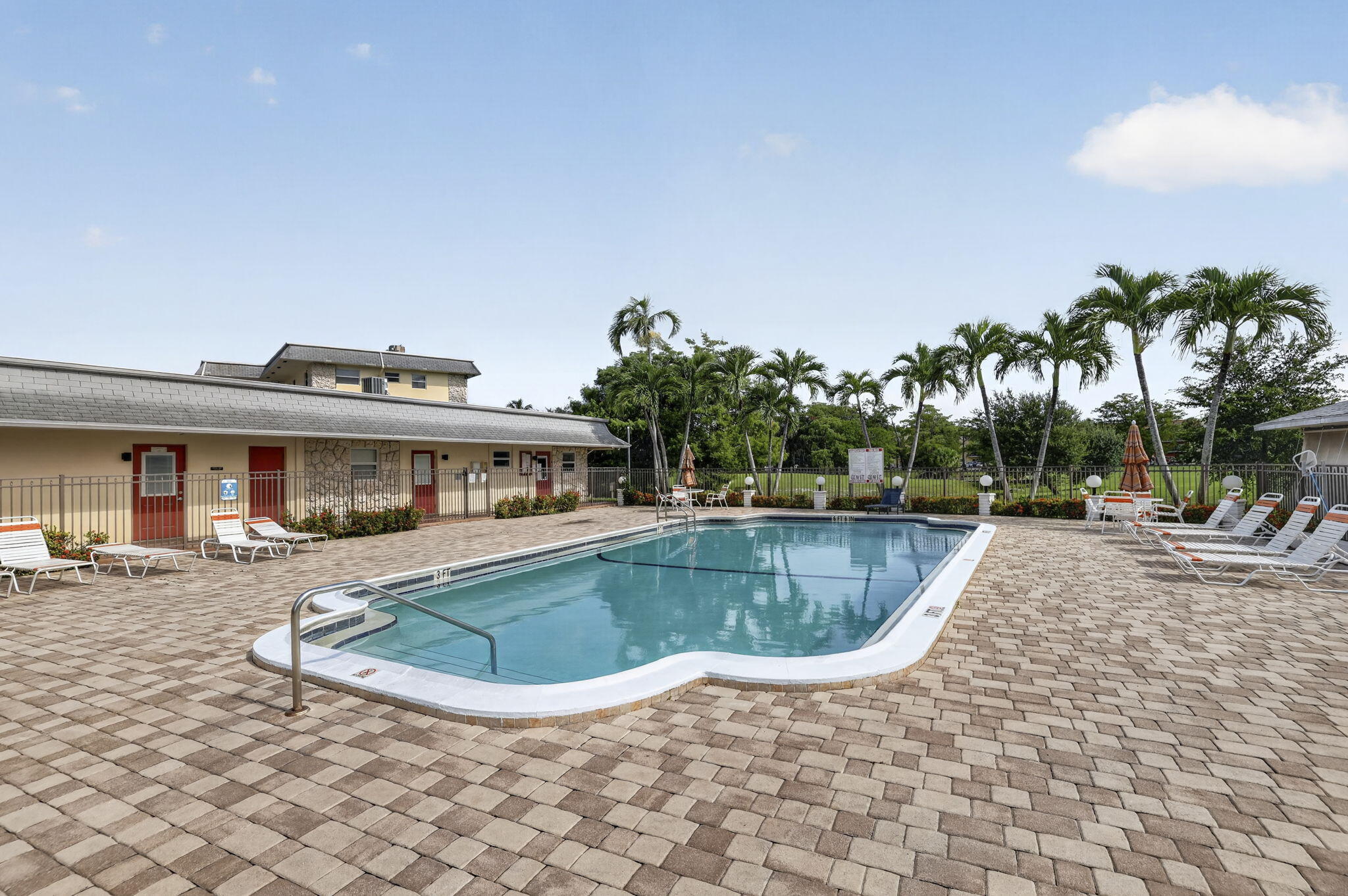 ASHLEY HALL CONDO - Residential
