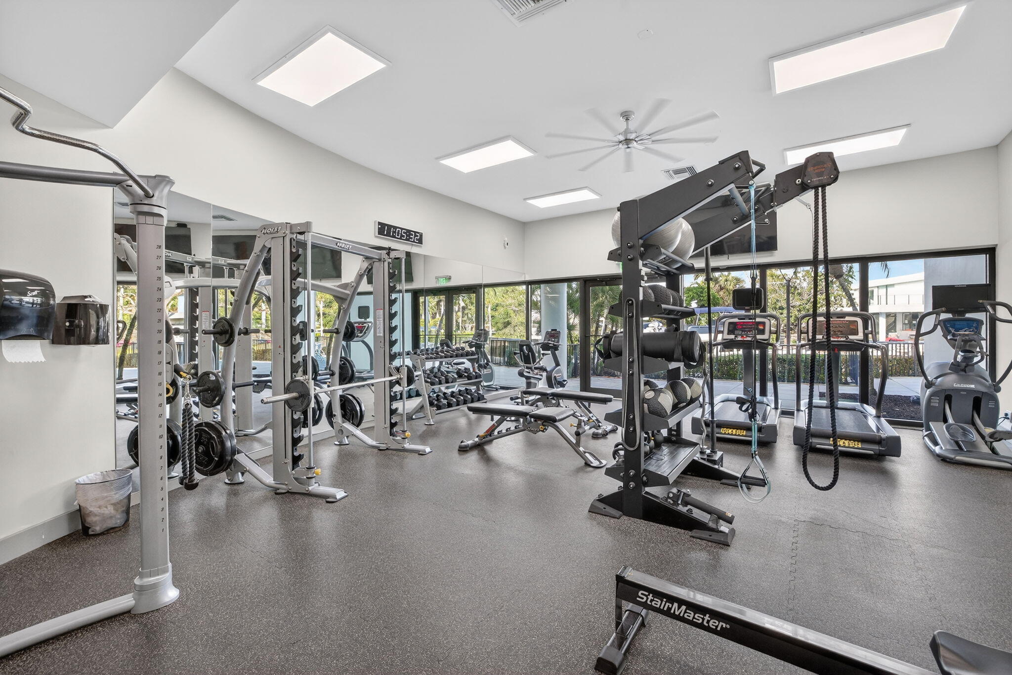 RIVER REACH CONDOMINIUM III - Residential Lease