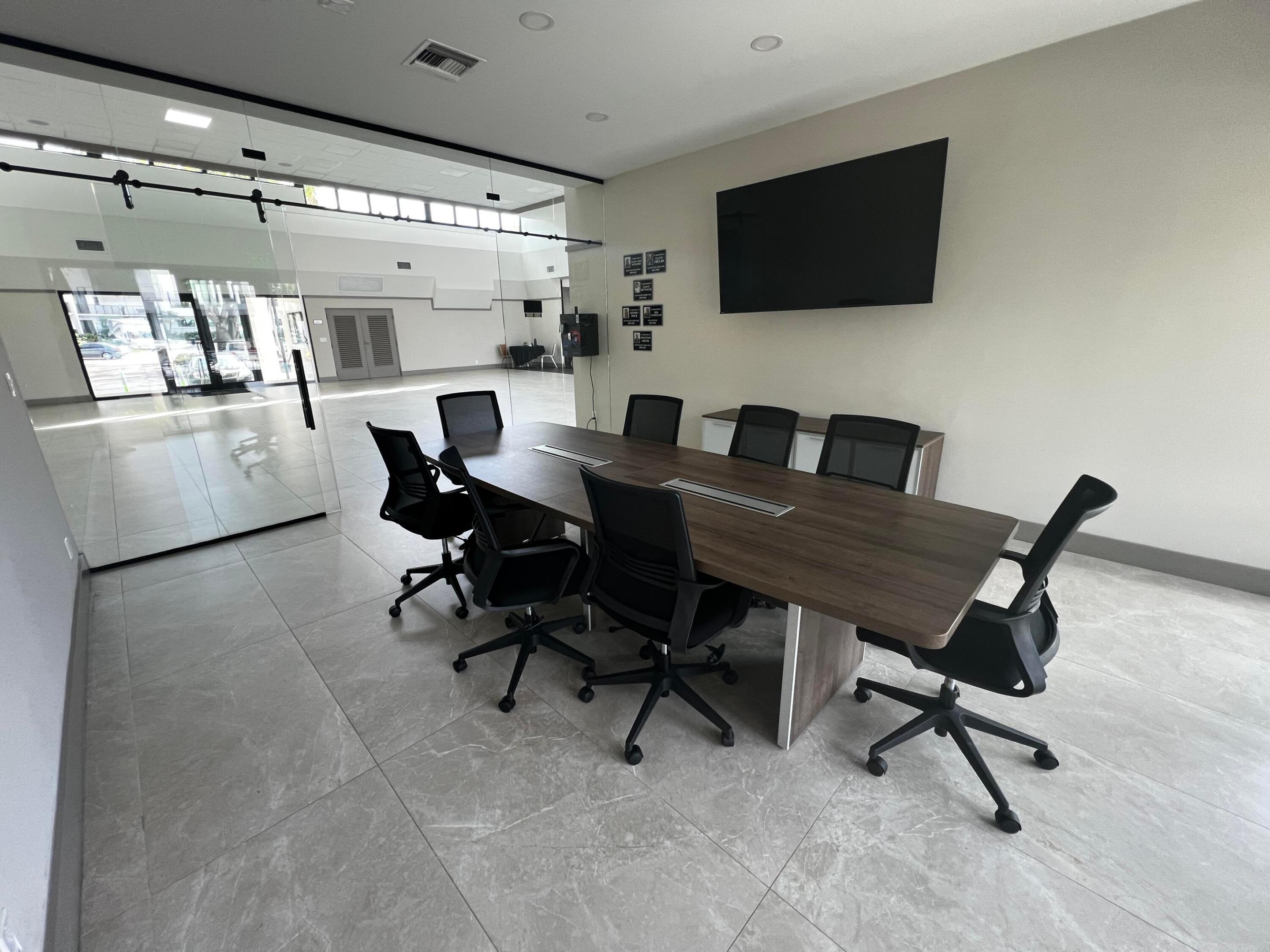 RIVER REACH CONDOMINIUM III - Residential Lease