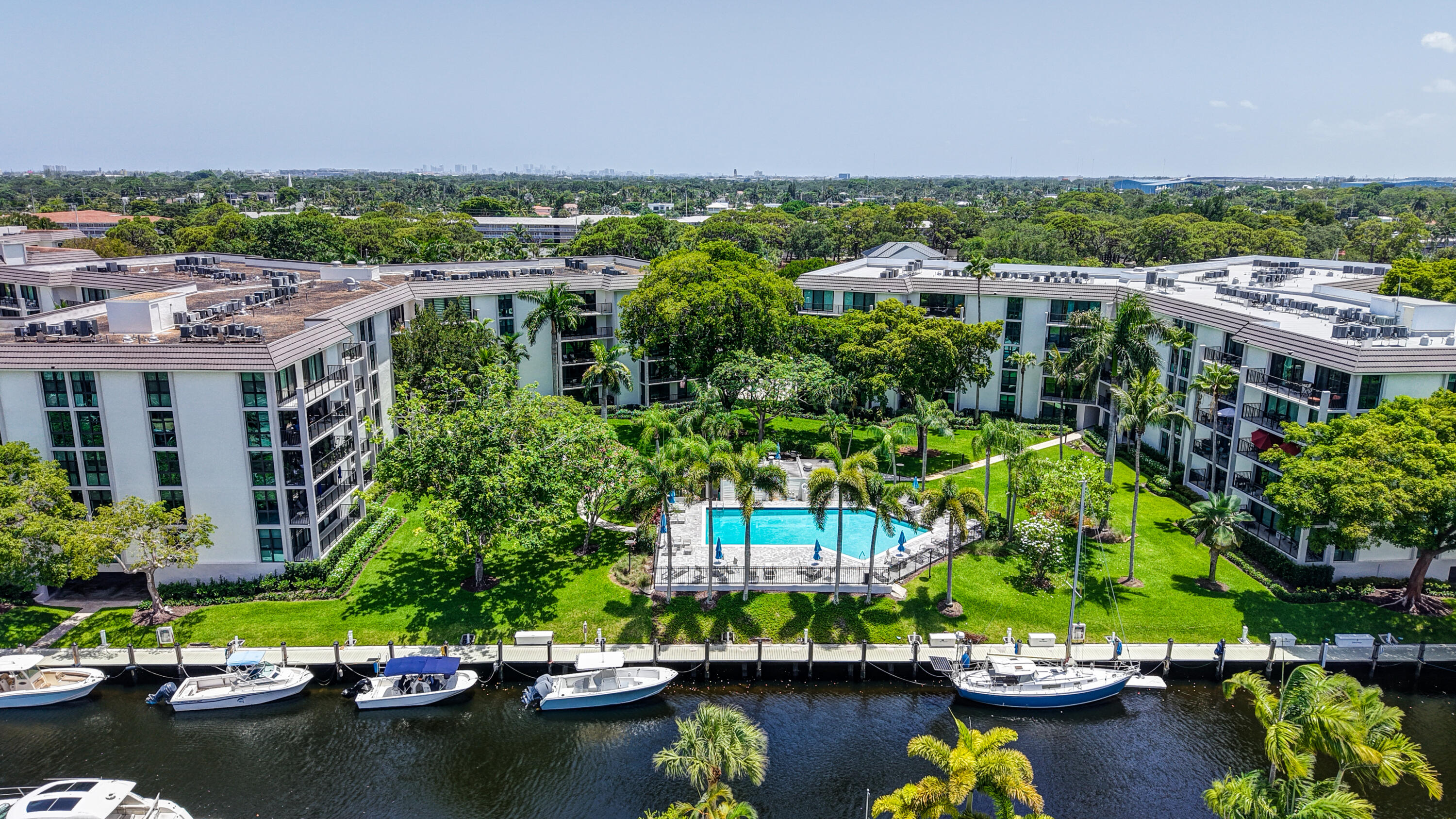 RIVER REACH CONDOMINIUM III - Residential Lease