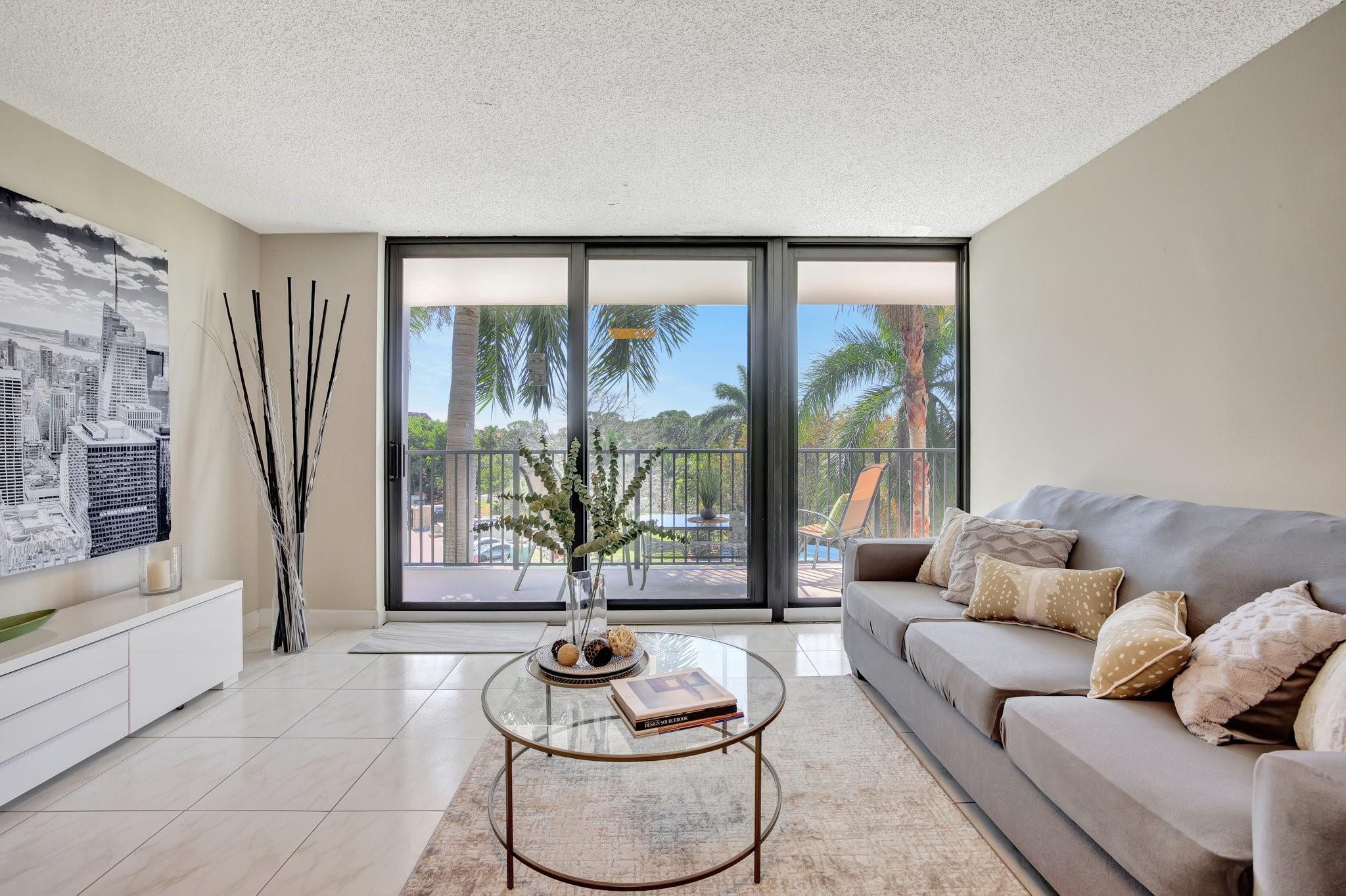 RIVER REACH CONDOMINIUM III - Residential Lease