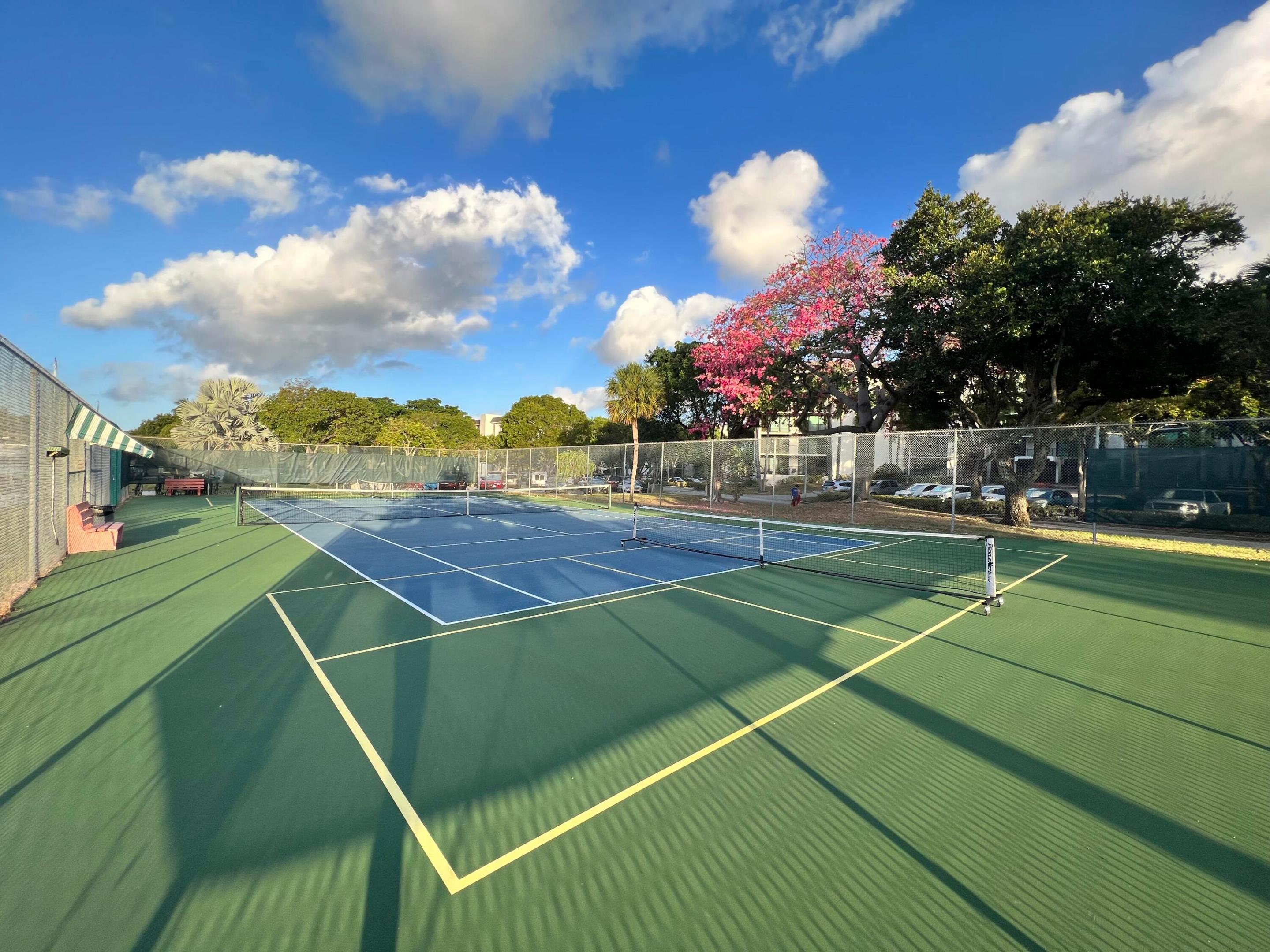 RIVER REACH CONDOMINIUM III - Residential Lease