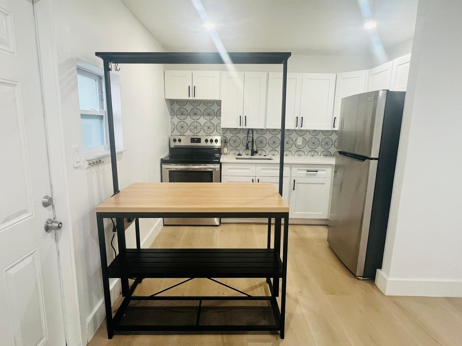 BARRINGTON ESTATES - Residential Lease